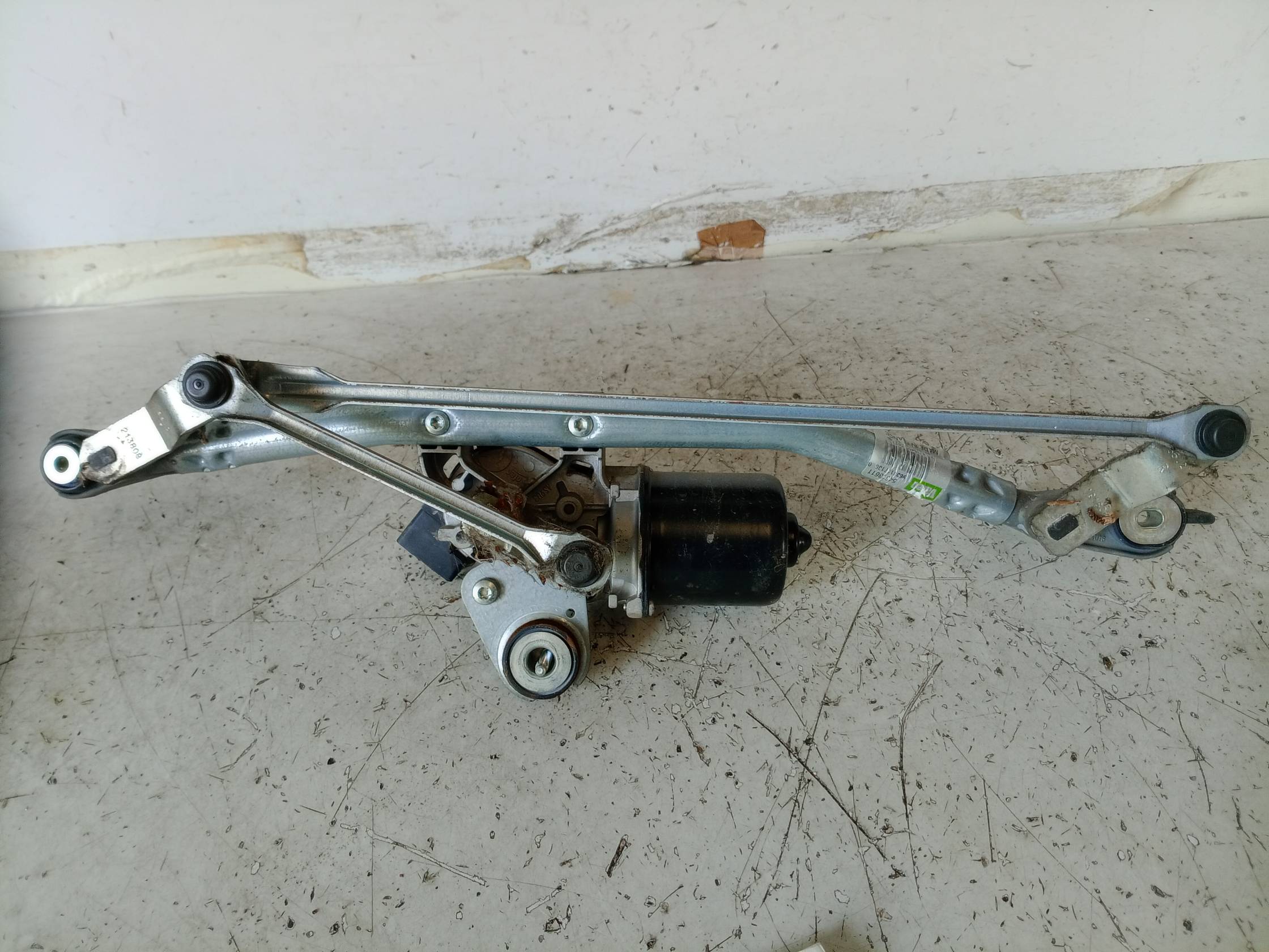 Meccanismo tergiparabrezza con motorino