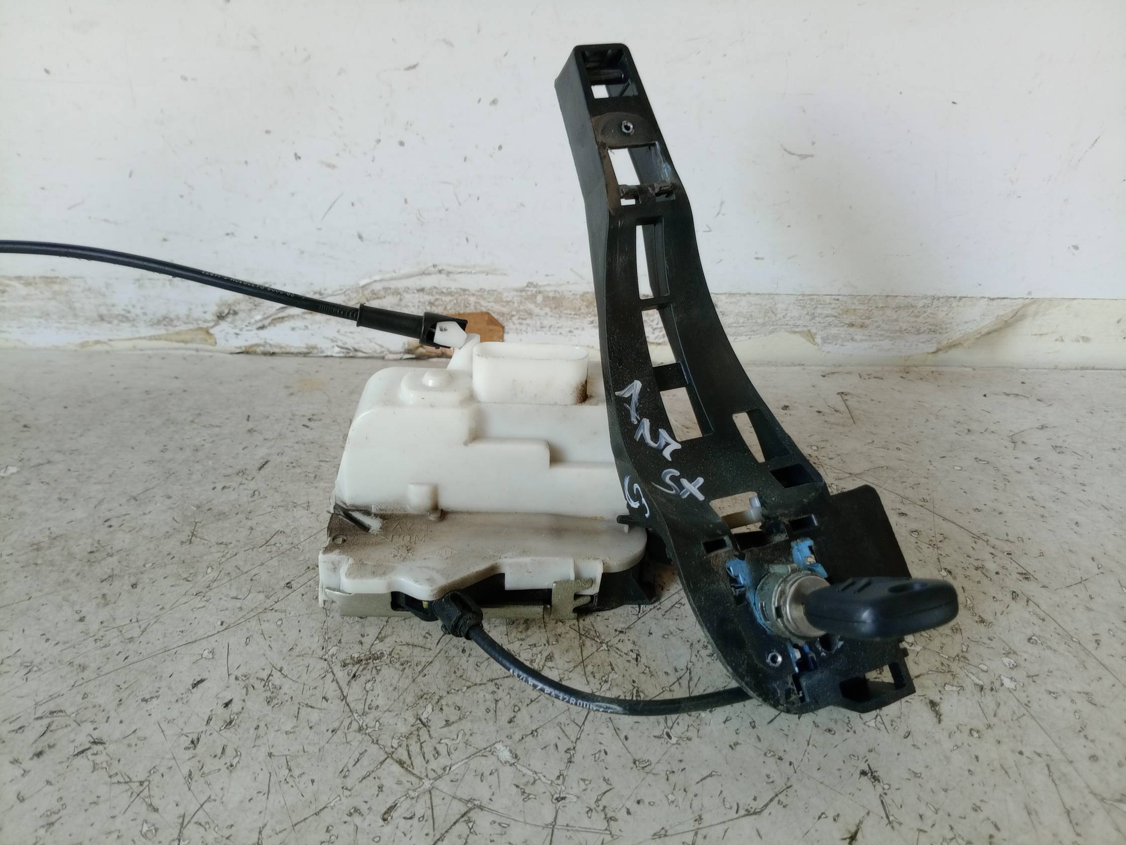 Serratura porta ant. sx.