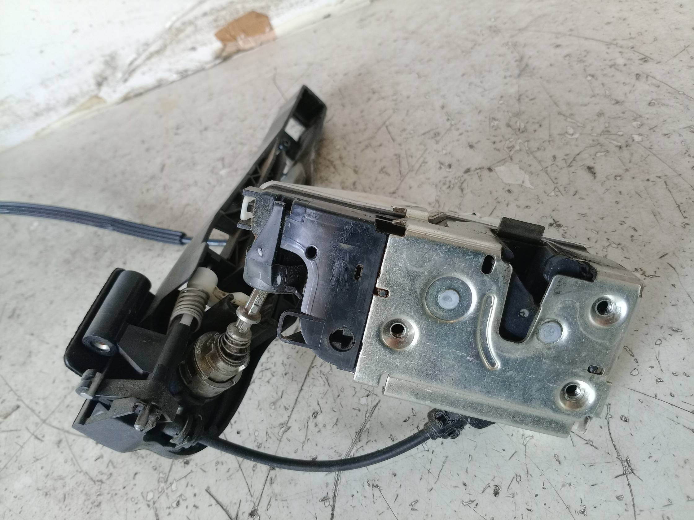 Serratura porta ant. sx.