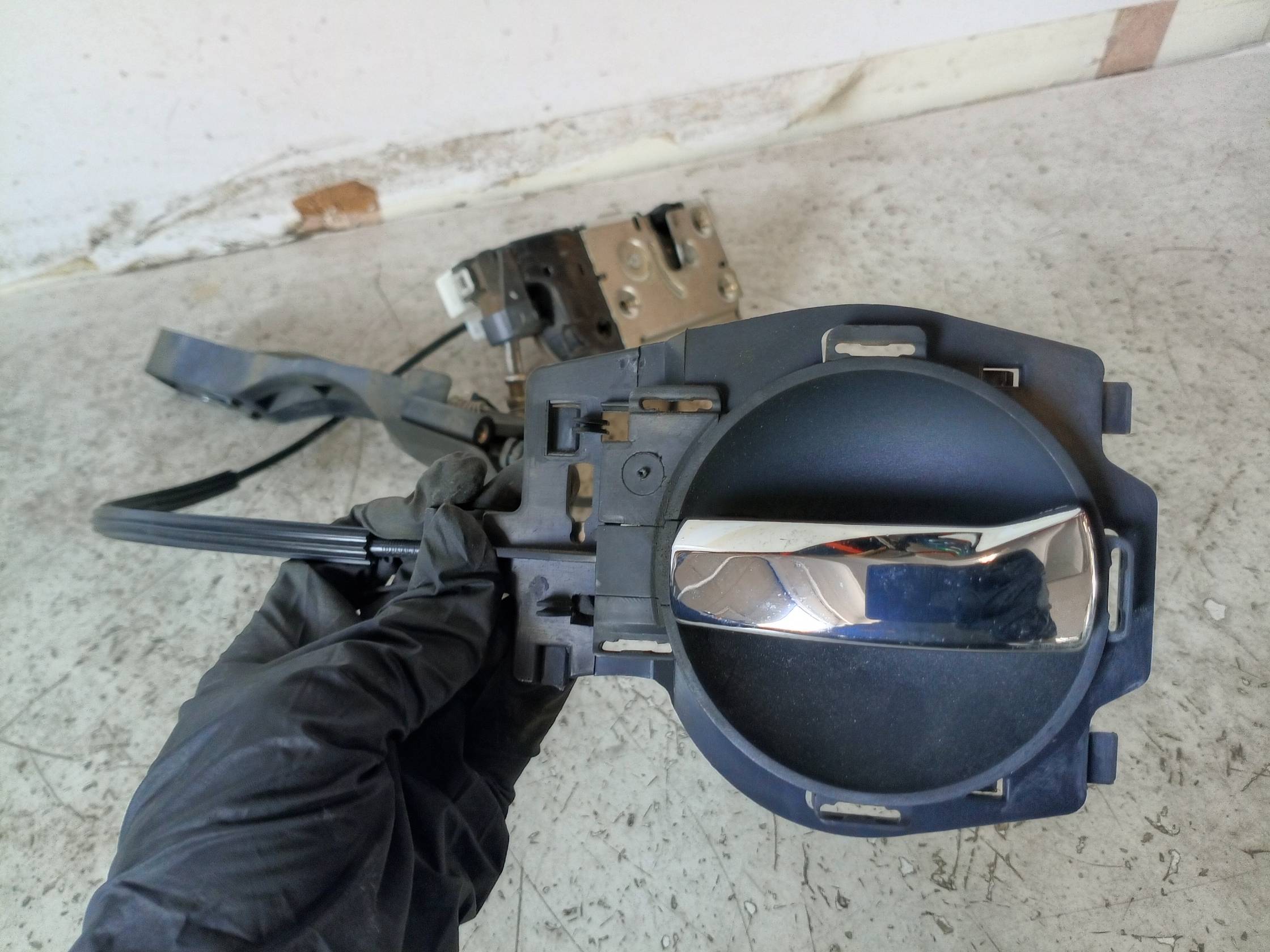 Serratura porta ant. sx.