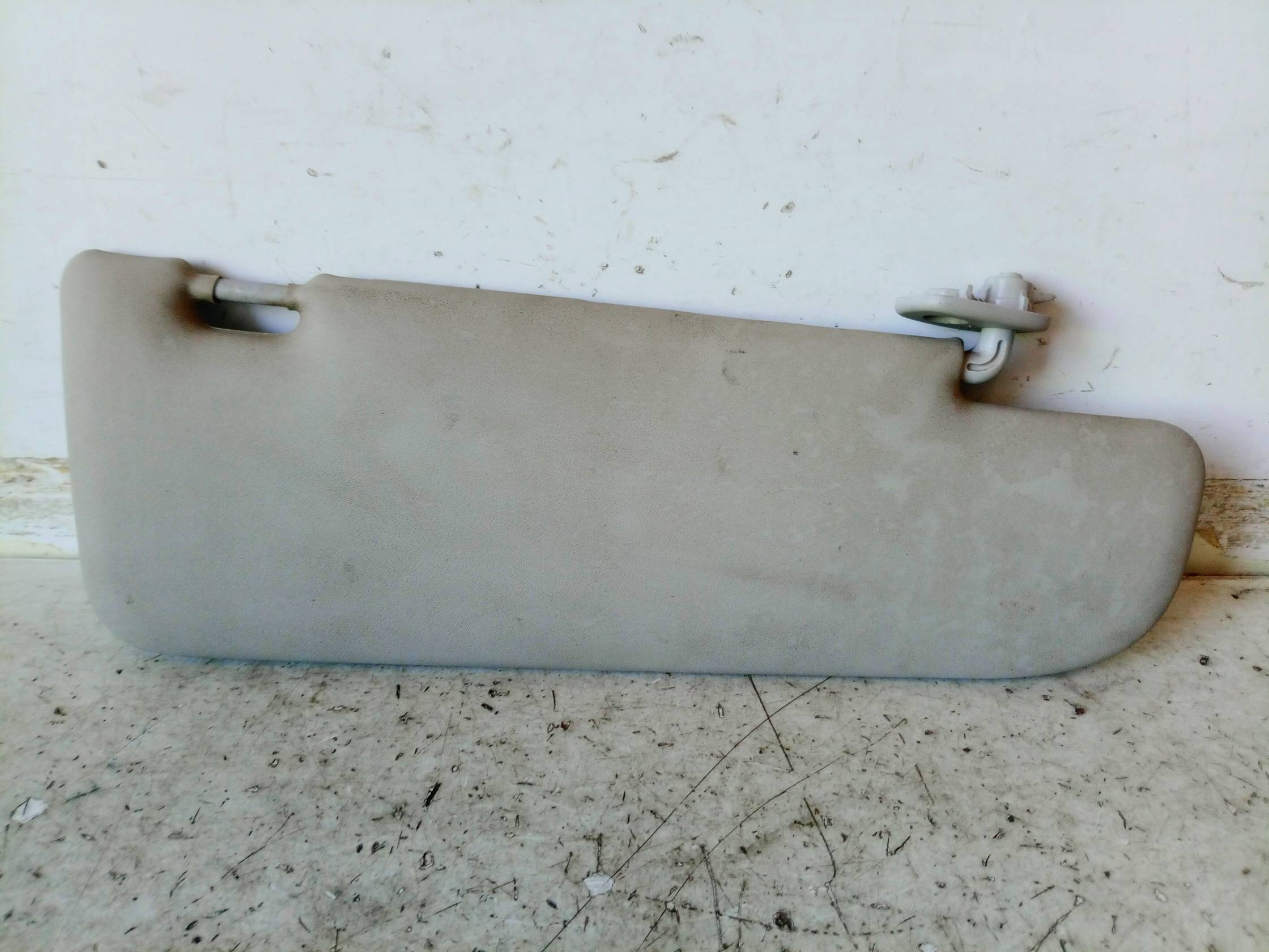 Aletta parasole parabrezza sx.