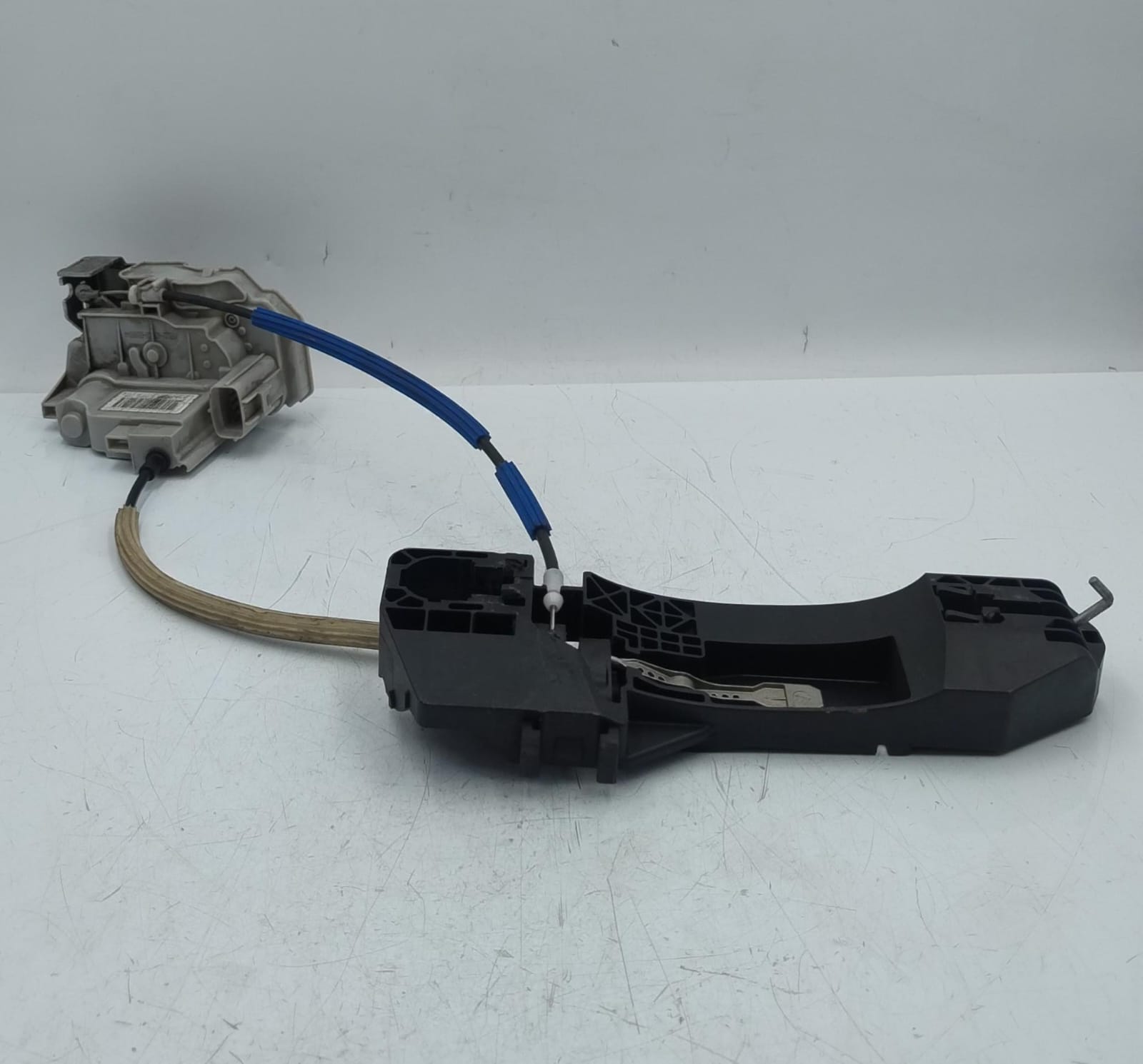 Serratura porta ant. dx.