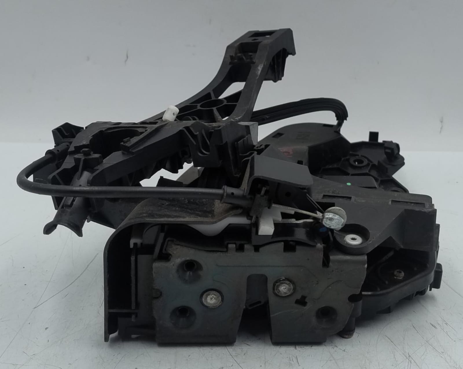 Serratura porta post. dx.