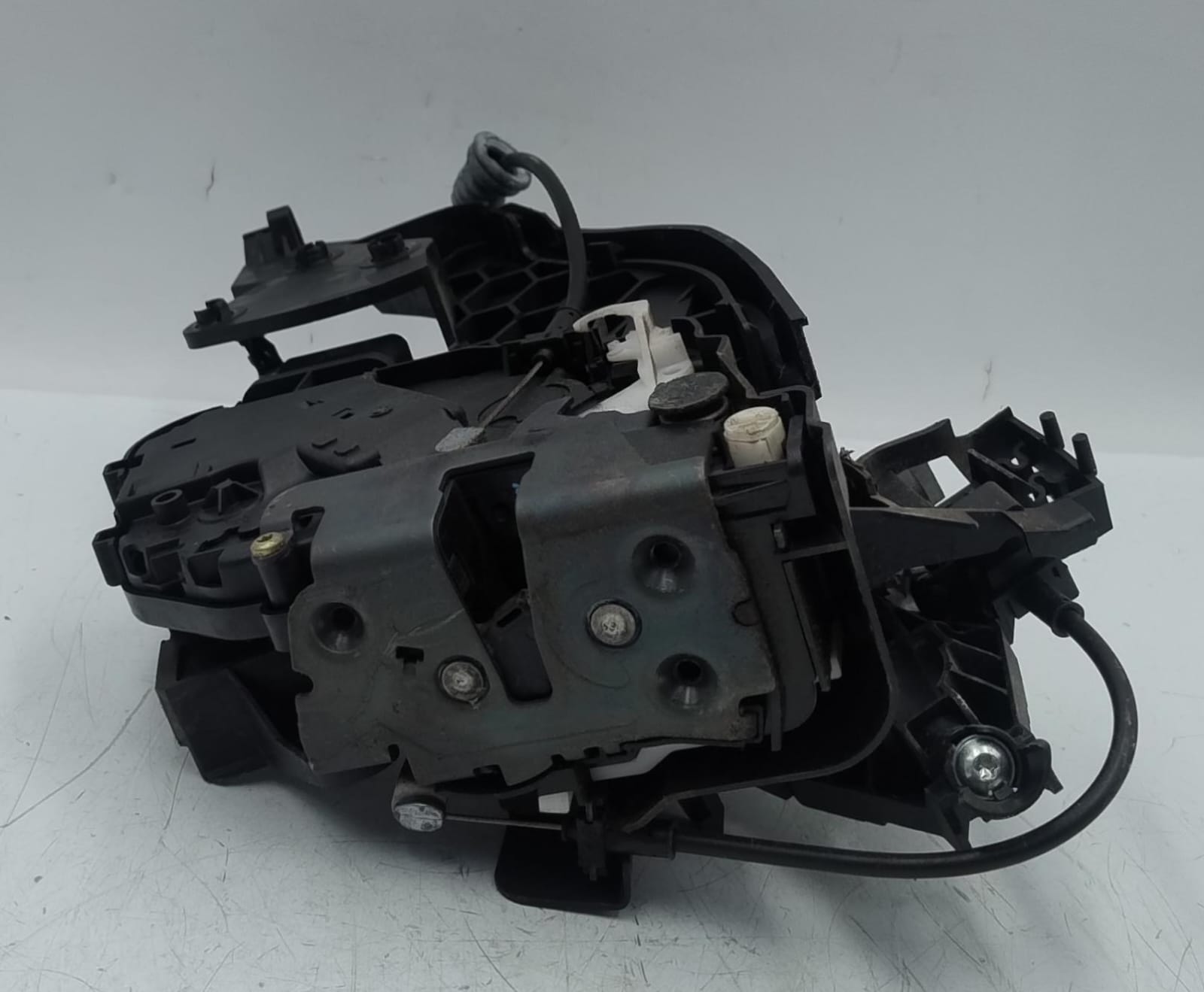 Serratura porta post. dx.