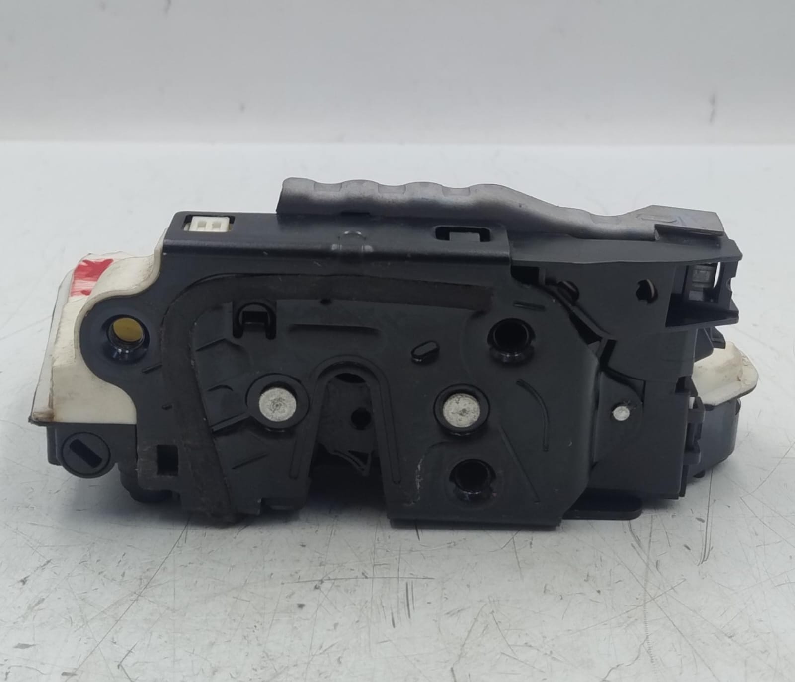 Serratura porta post. dx.