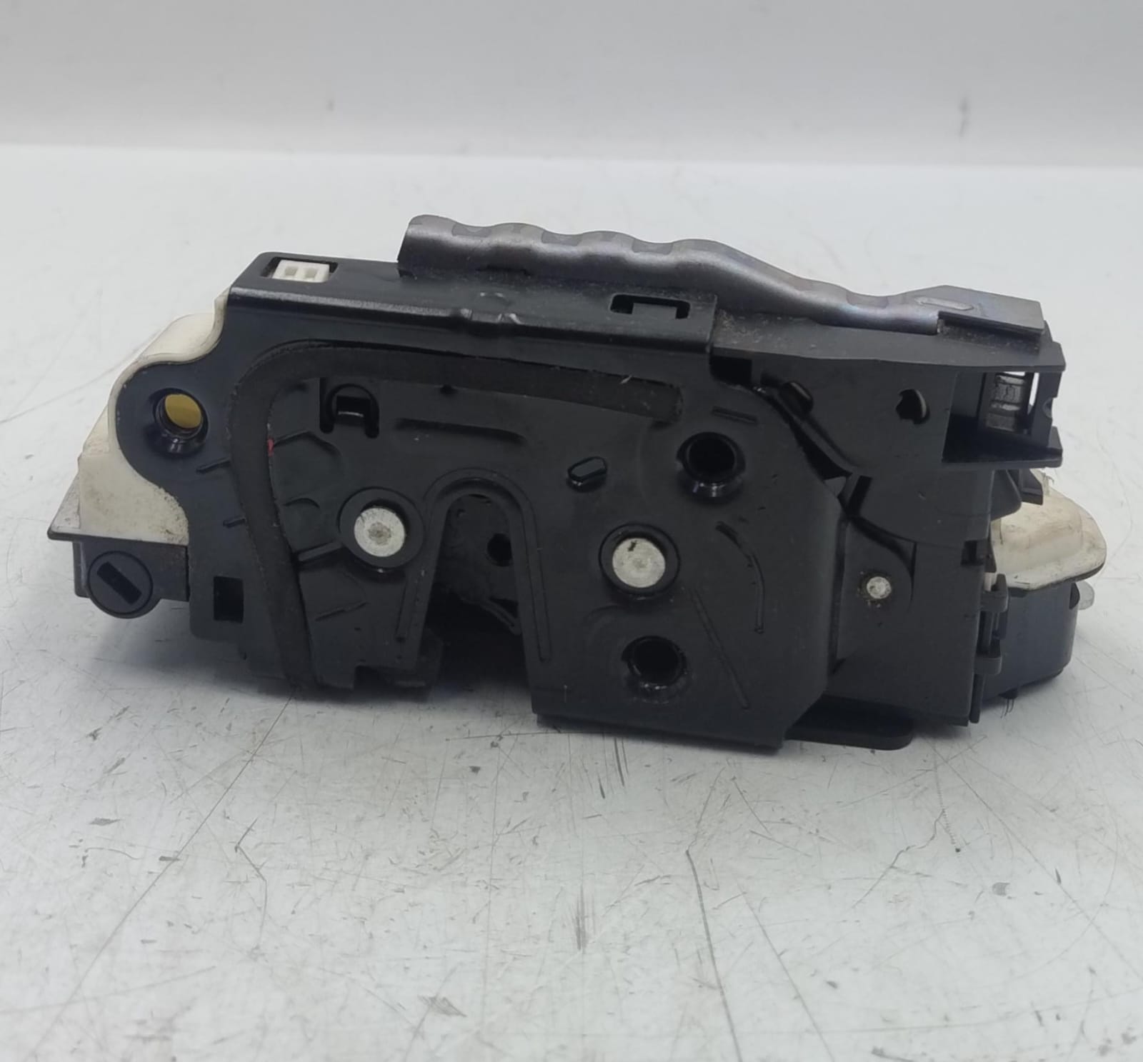 Serratura porta ant. dx.