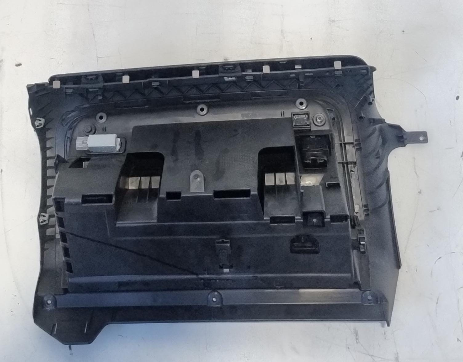 Cassetto vano portaoggetti