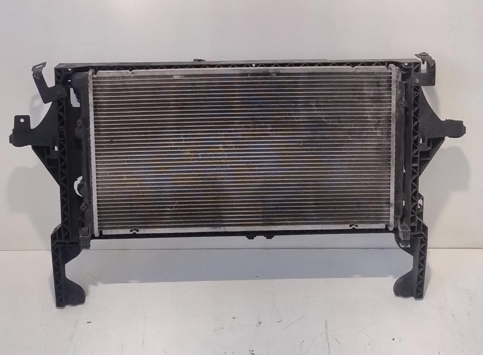 Radiatore con ventola Radiatore con ventola