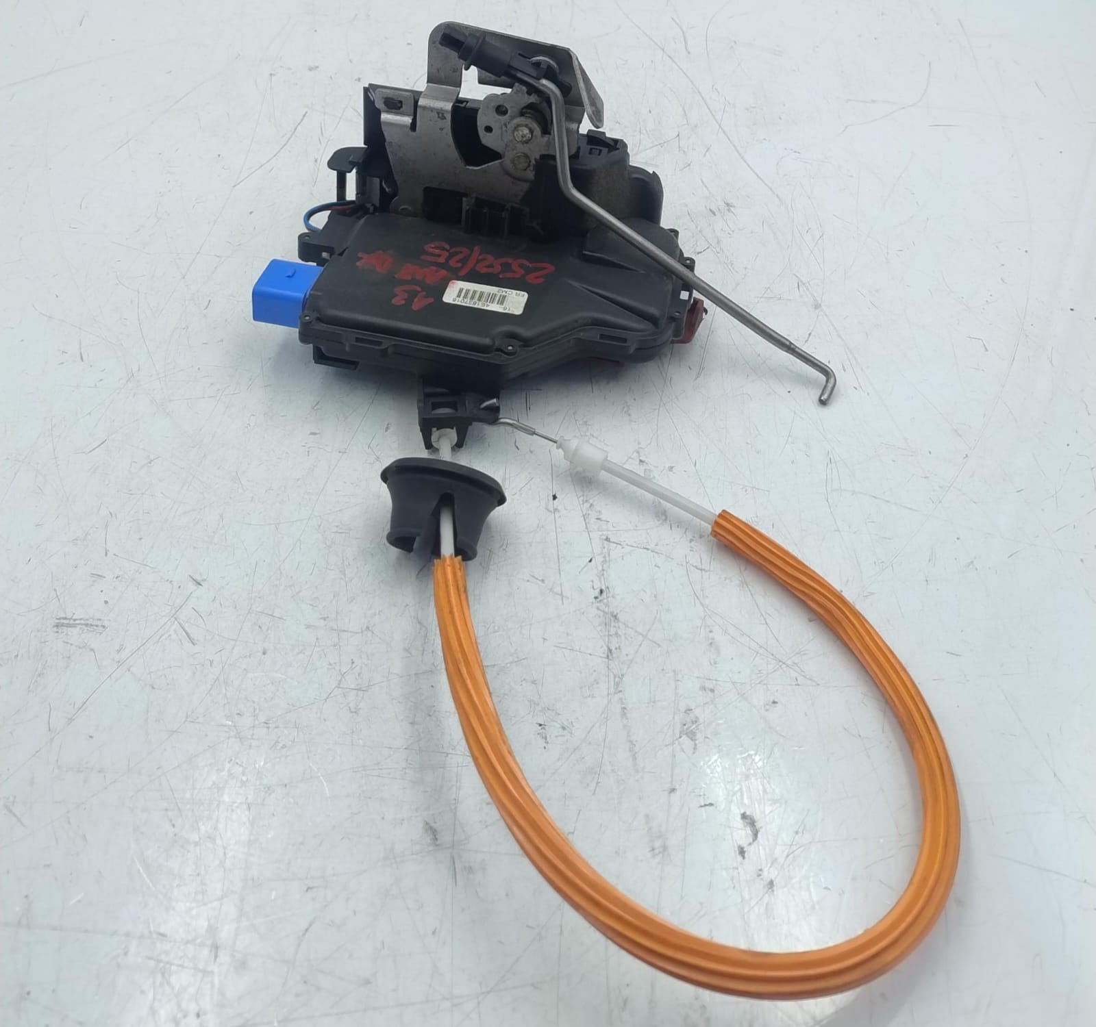 Serratura porta ant. dx.