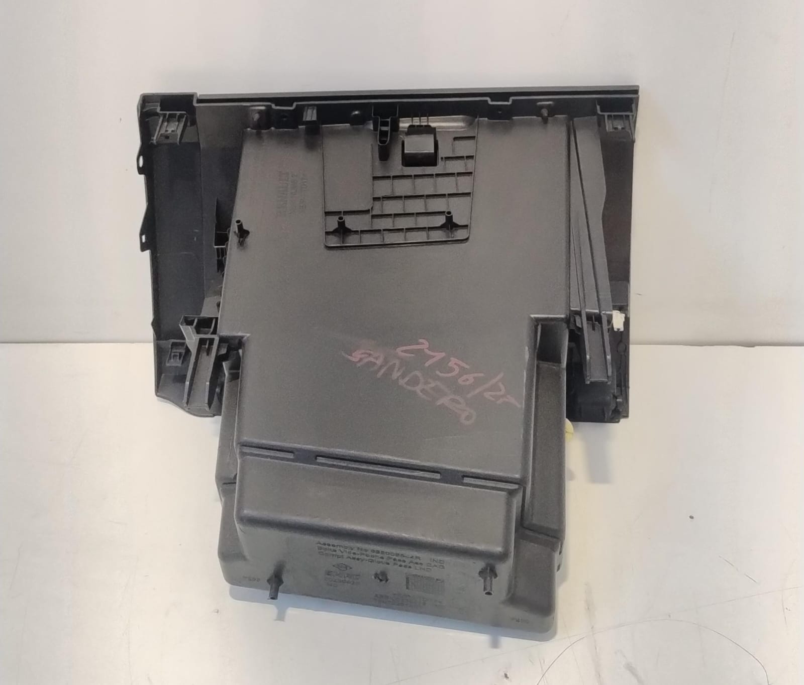 Cassetto vano portaoggetti