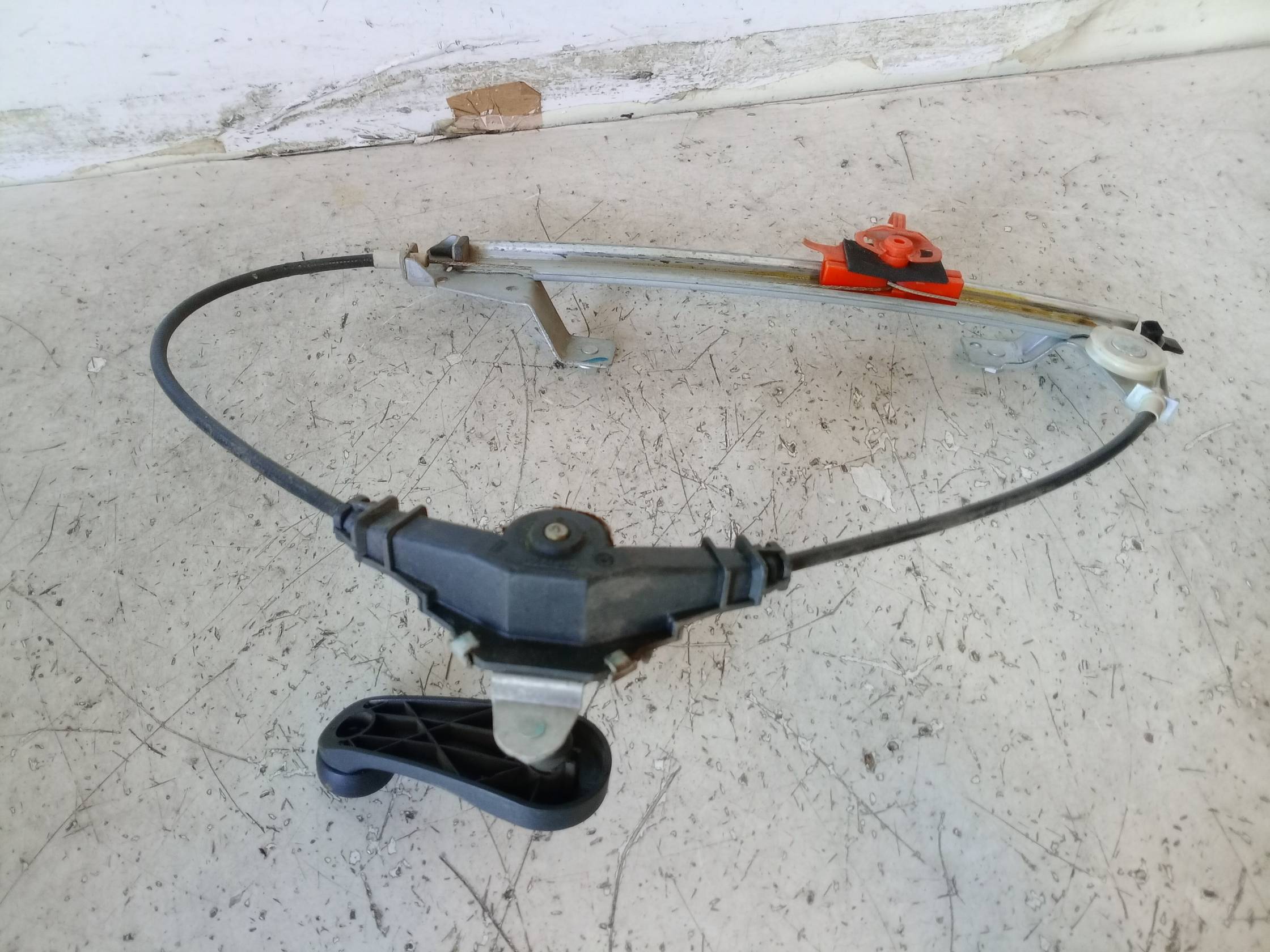 Alzacristallo porta post. dx.