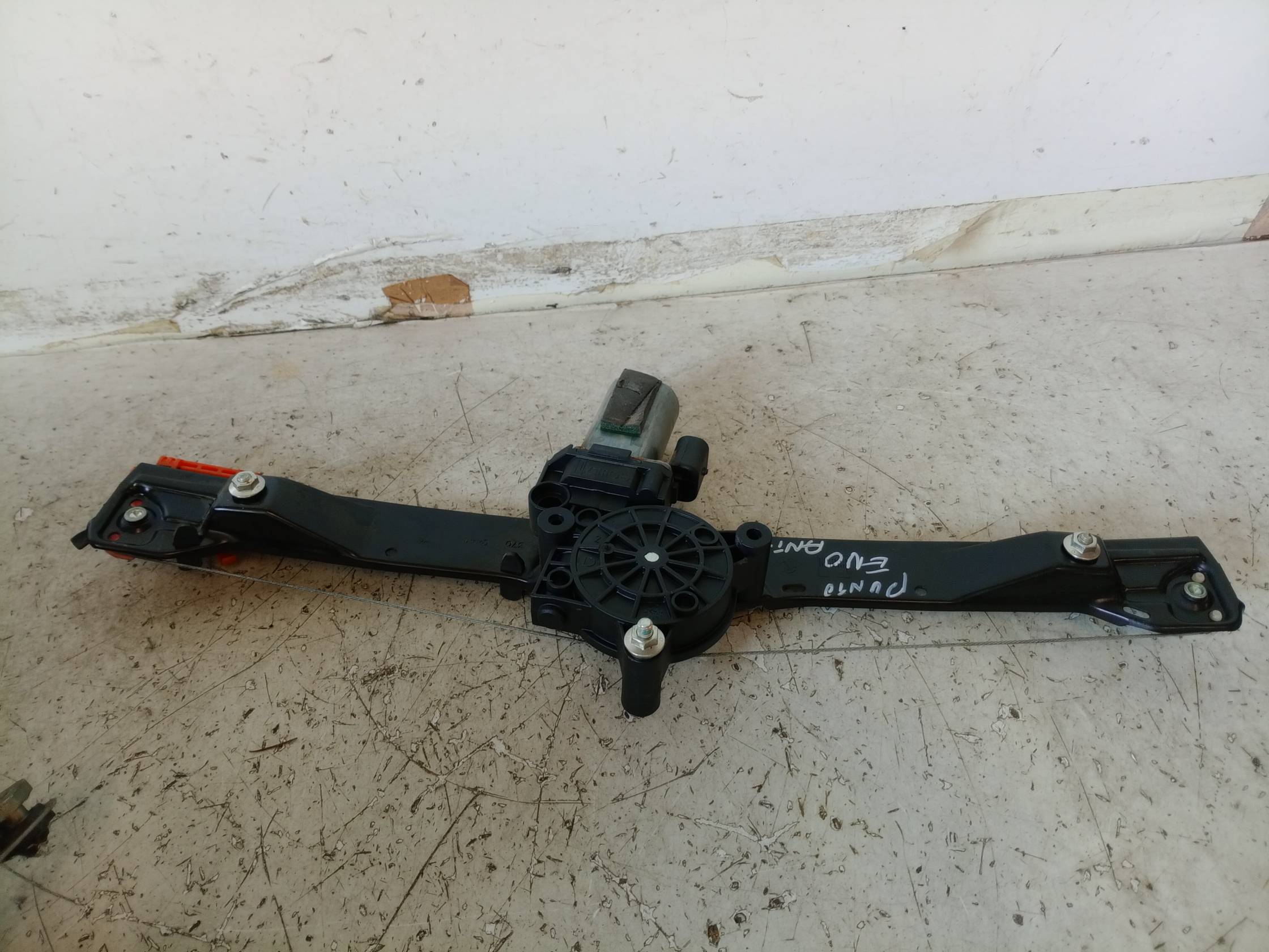 Alzacristallo elettr. porta ant. sx.