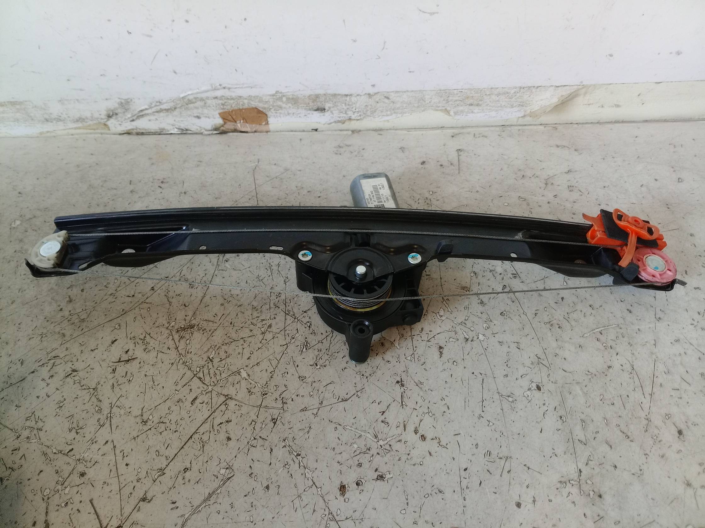 Alzacristallo elettr. porta ant. sx.