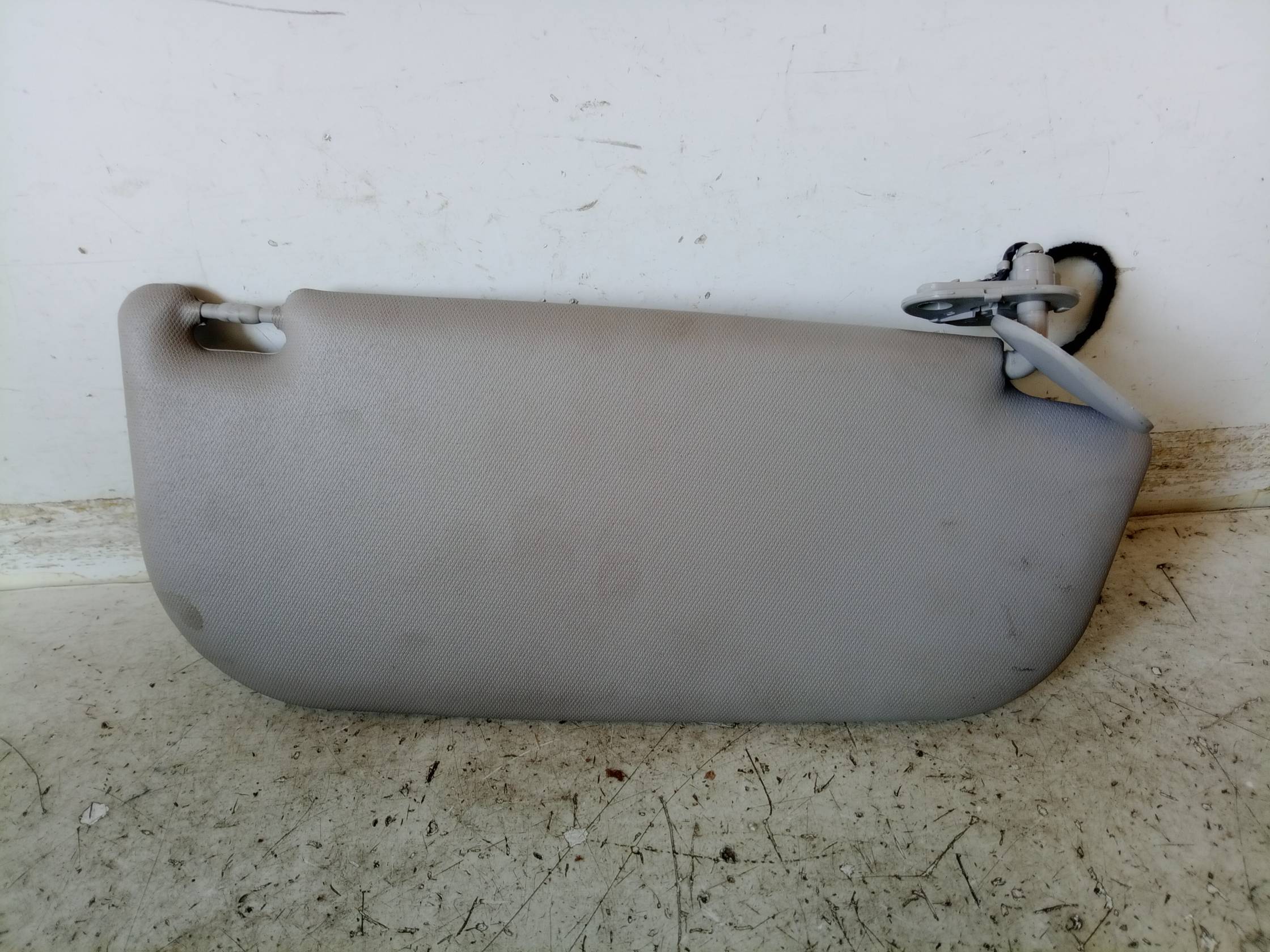 Aletta parasole parabrezza sx.