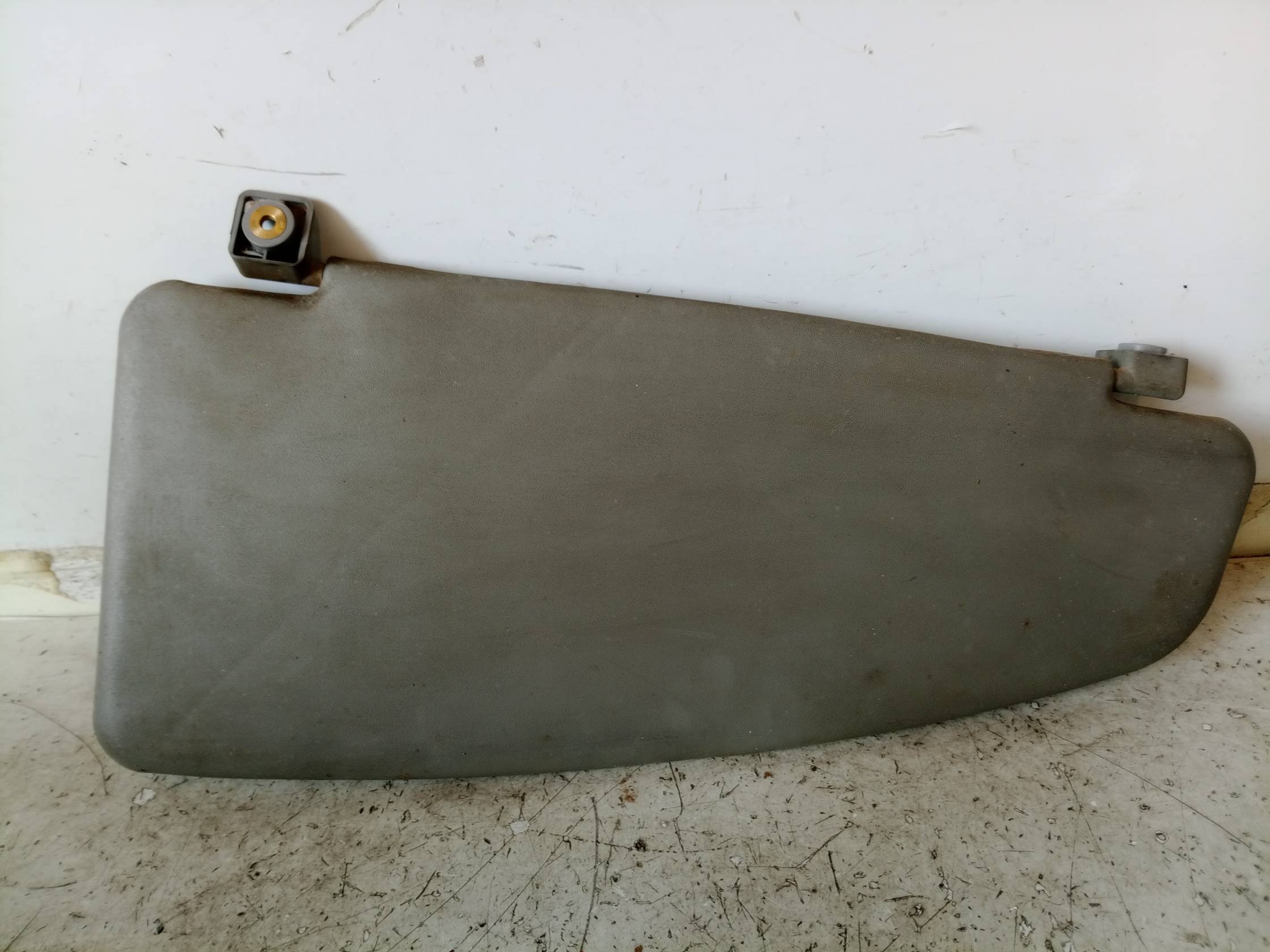 Aletta parasole parabrezza sx.