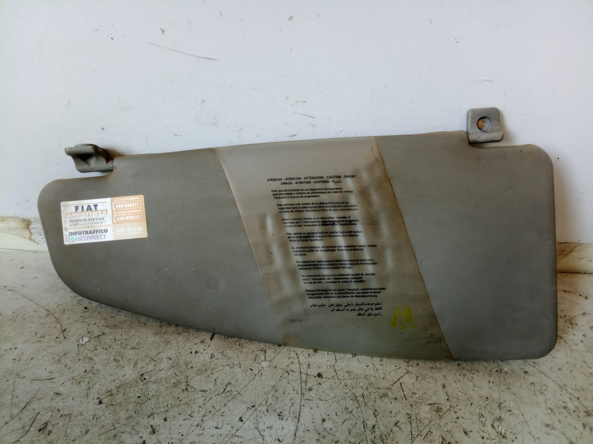 Aletta parasole parabrezza sx.