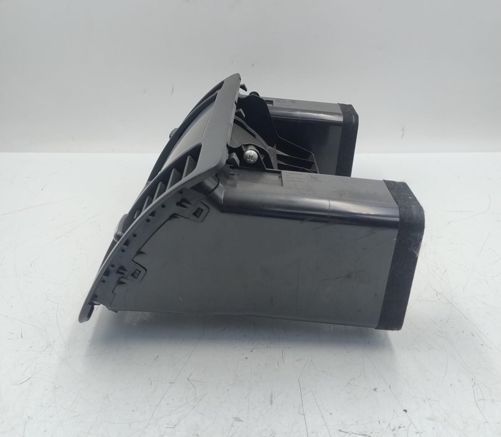 Bocchetta aria ant. console centr.