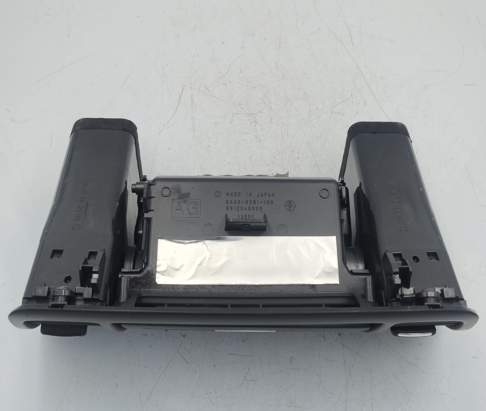 Bocchetta aria ant. console centr.