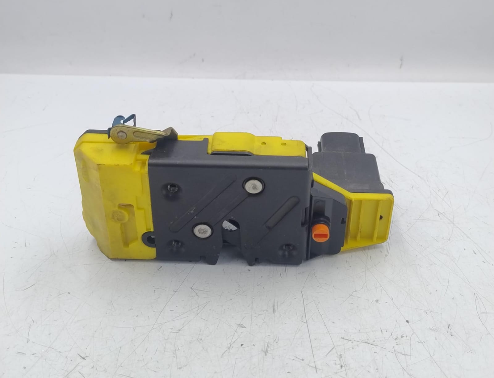 Serratura porta post. dx.