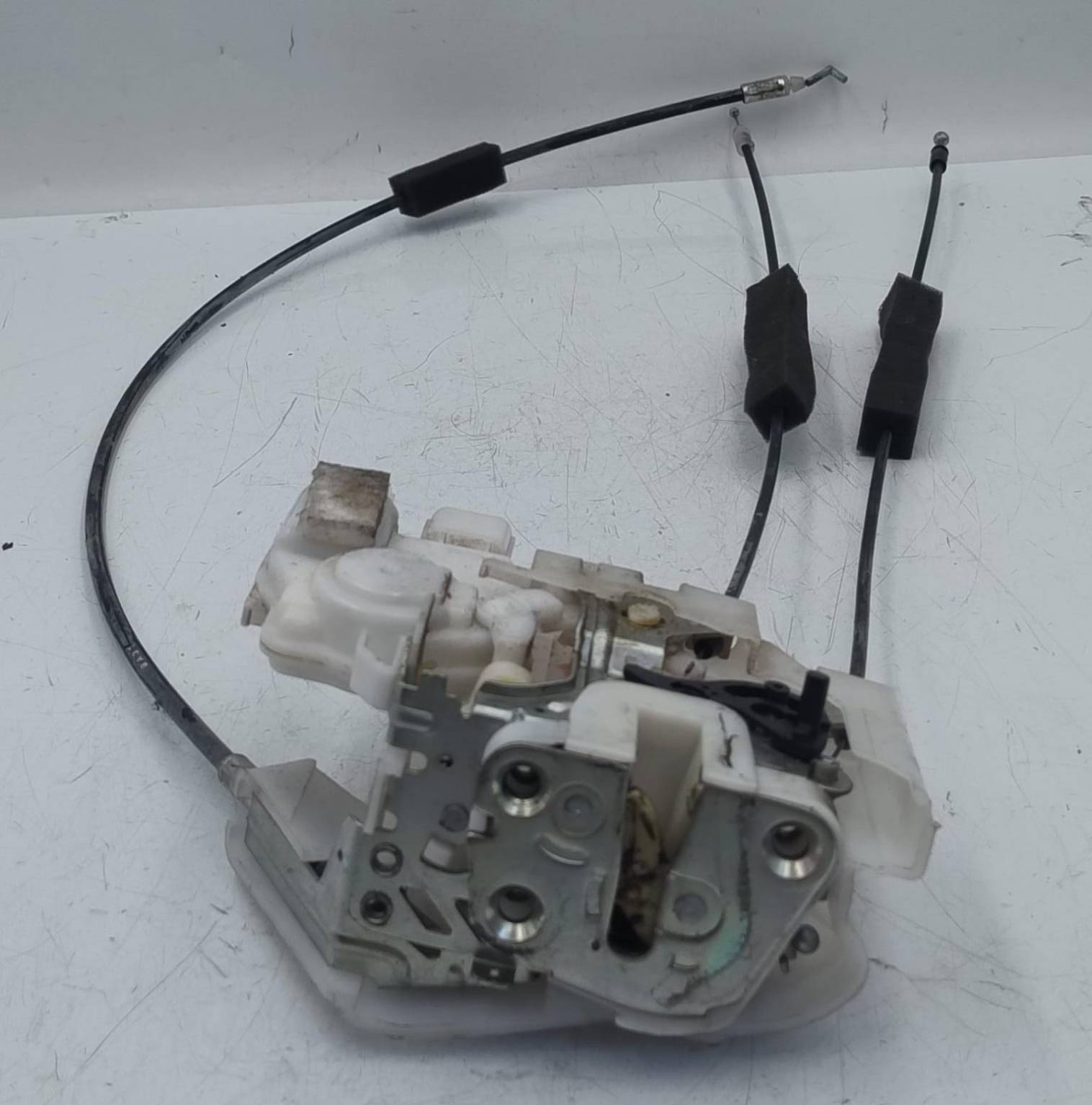 Serratura porta post. dx.