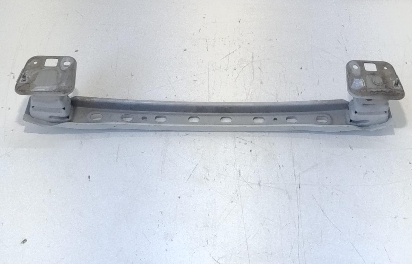 Traversa paraurti post.