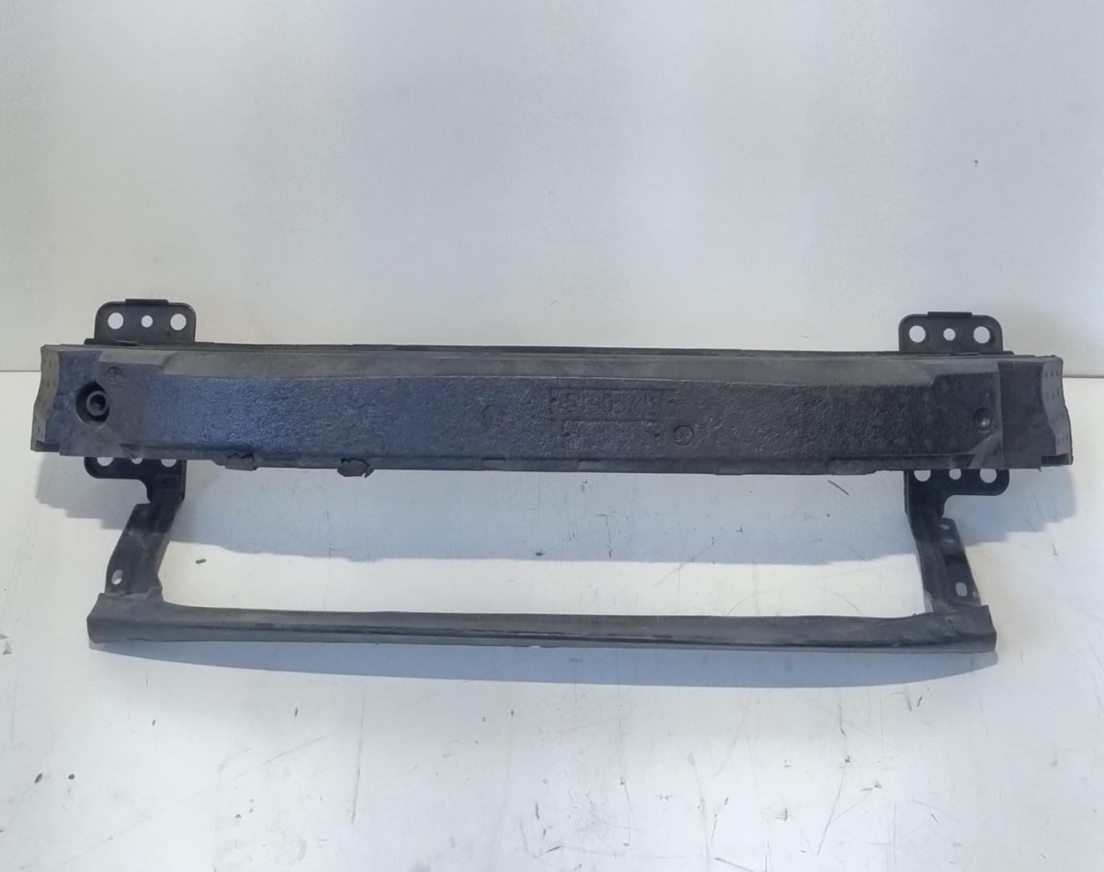 Traversa paraurti ant.