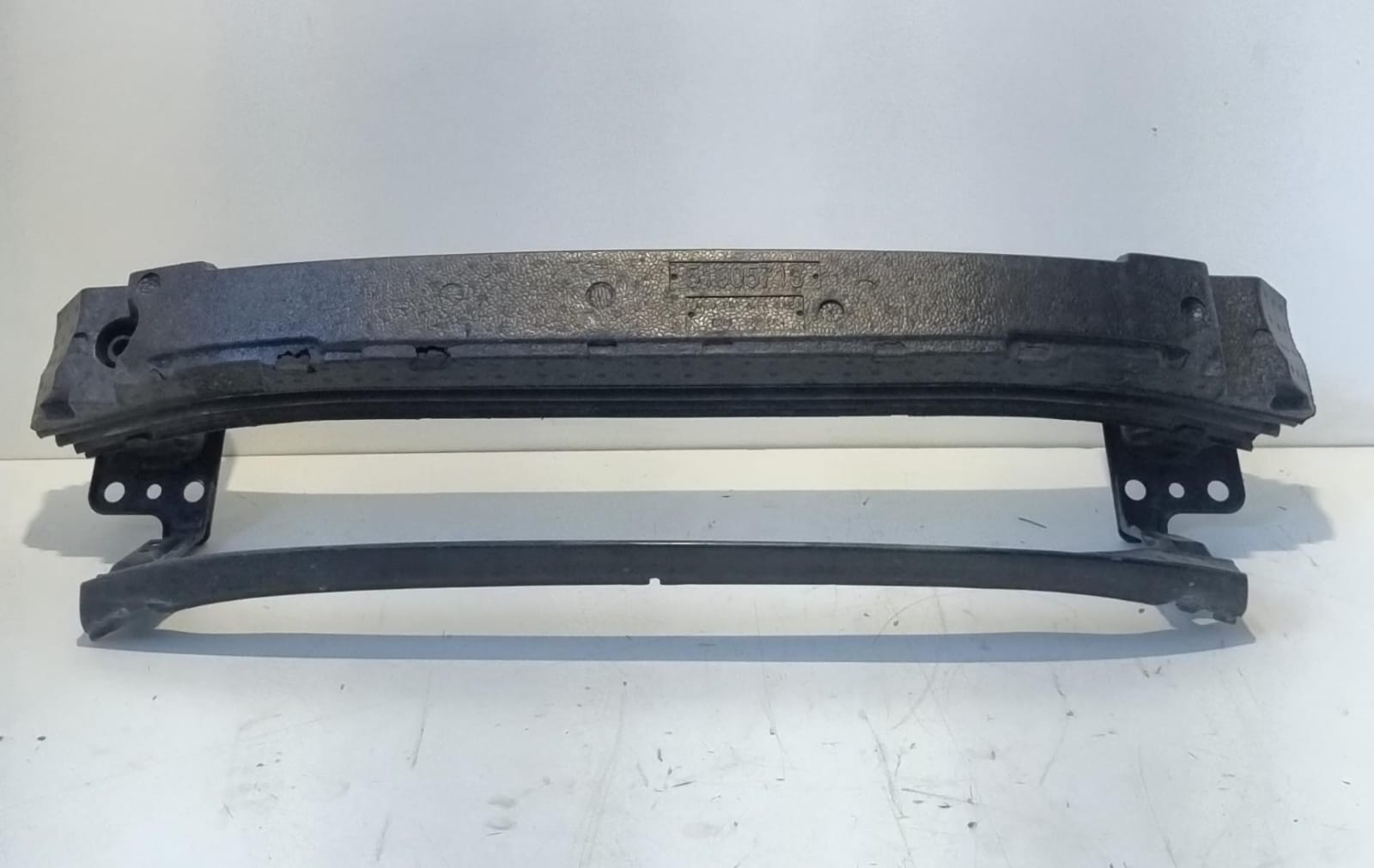 Traversa paraurti ant.