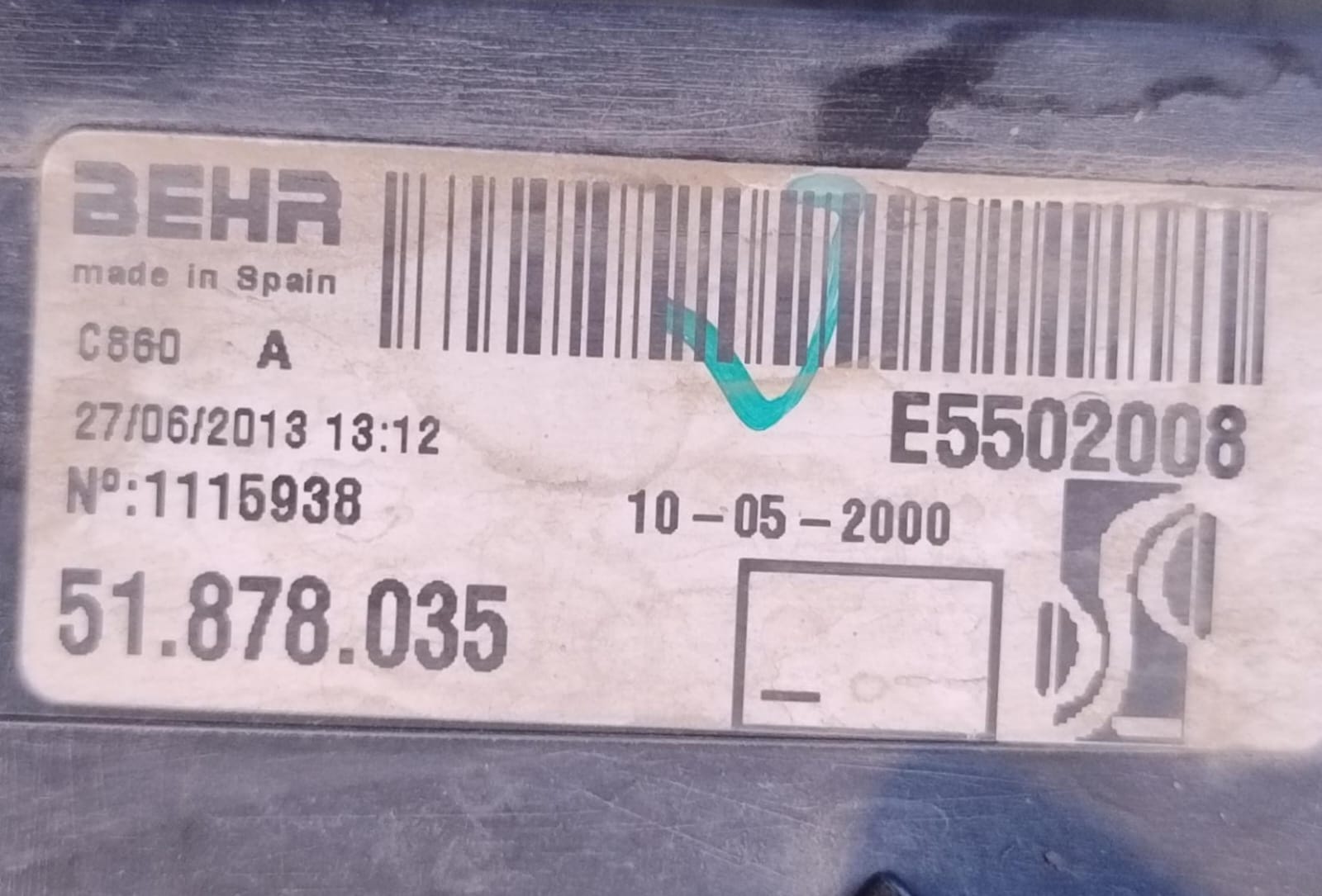 Calandra con radiatore e ventola