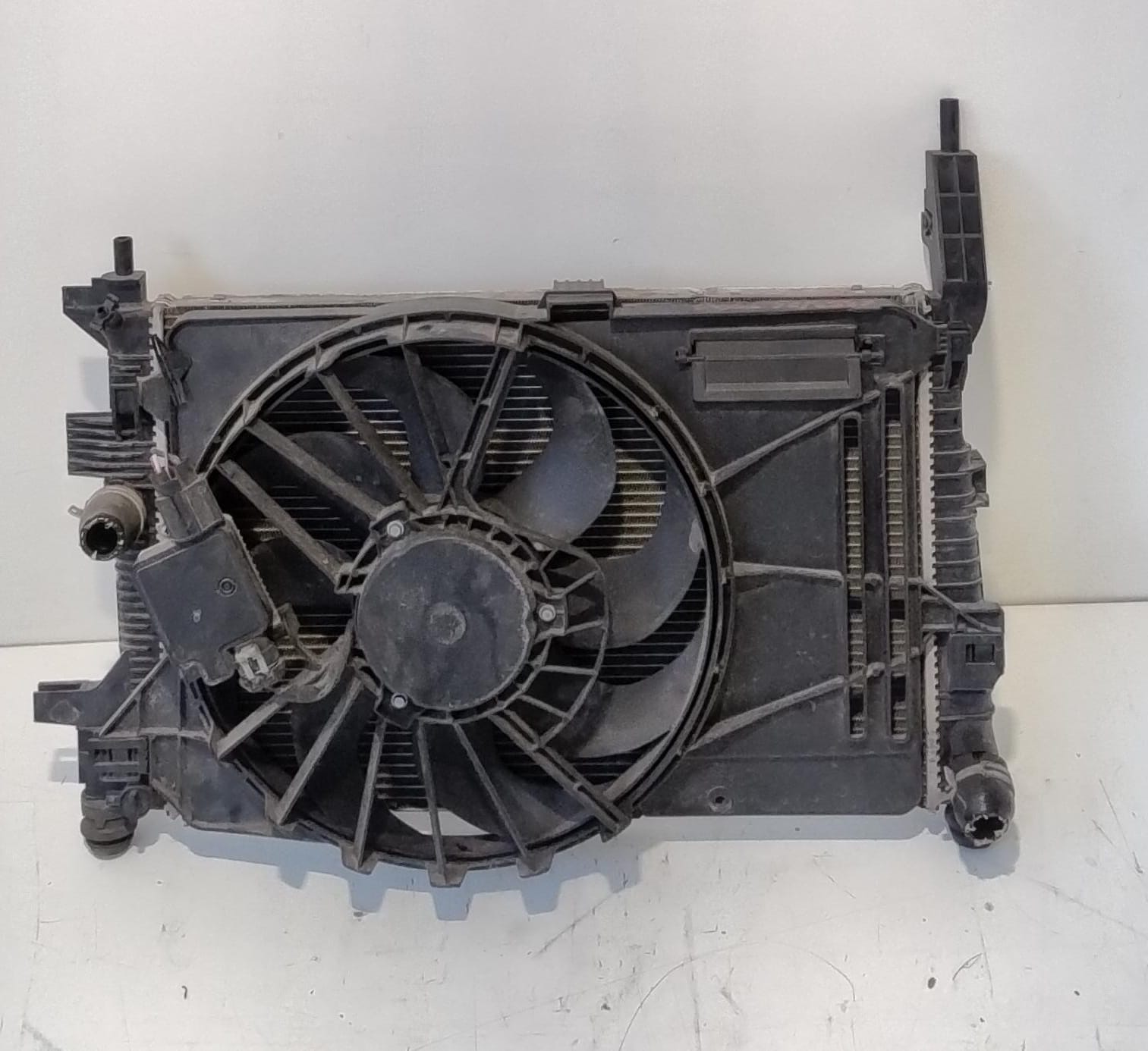 Radiatore con ventola