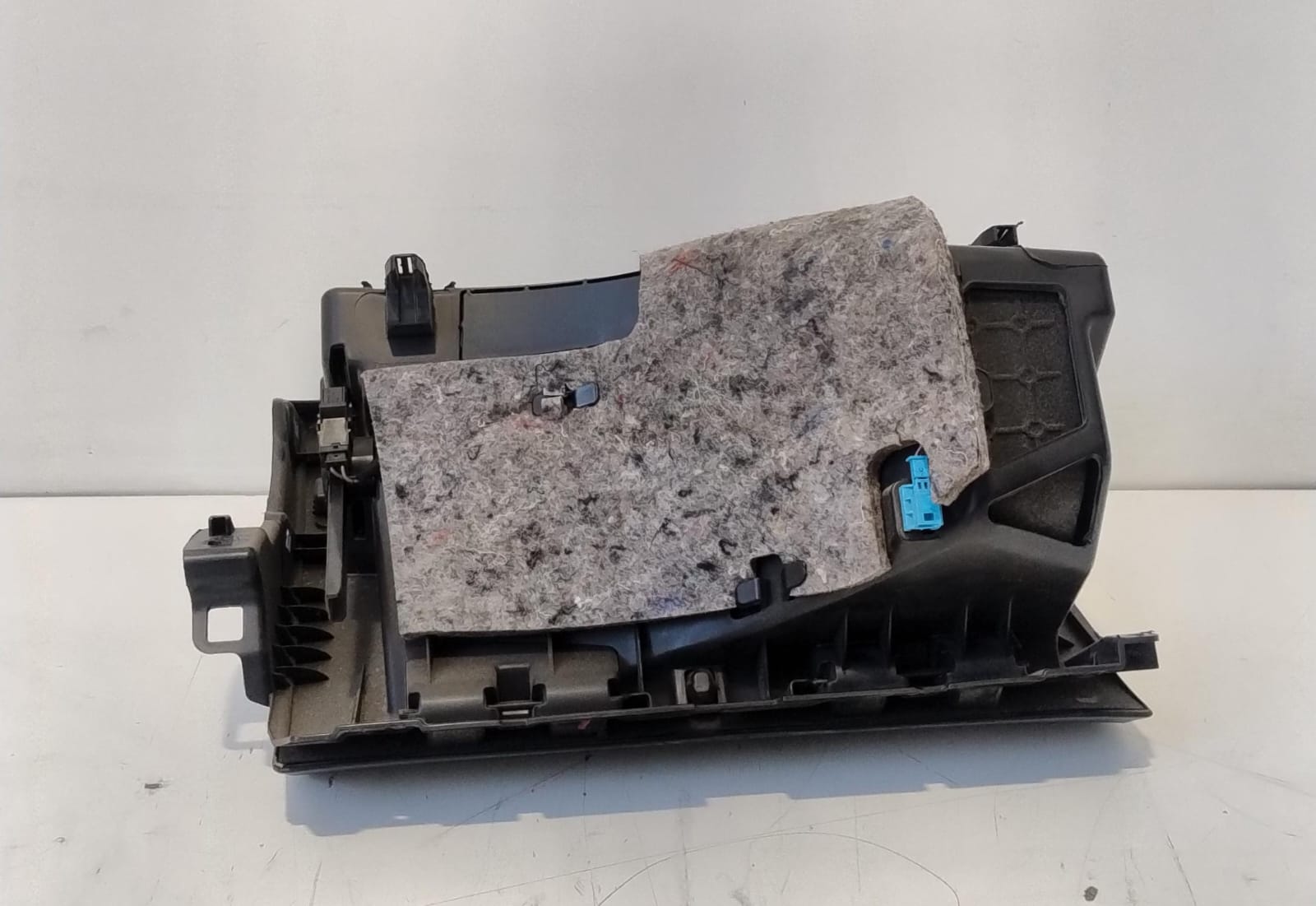 Cassetto vano portaoggetti