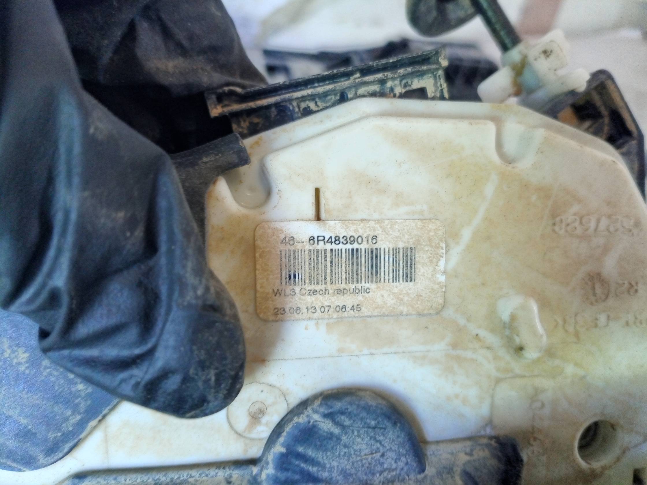 Serratura porta post. dx.