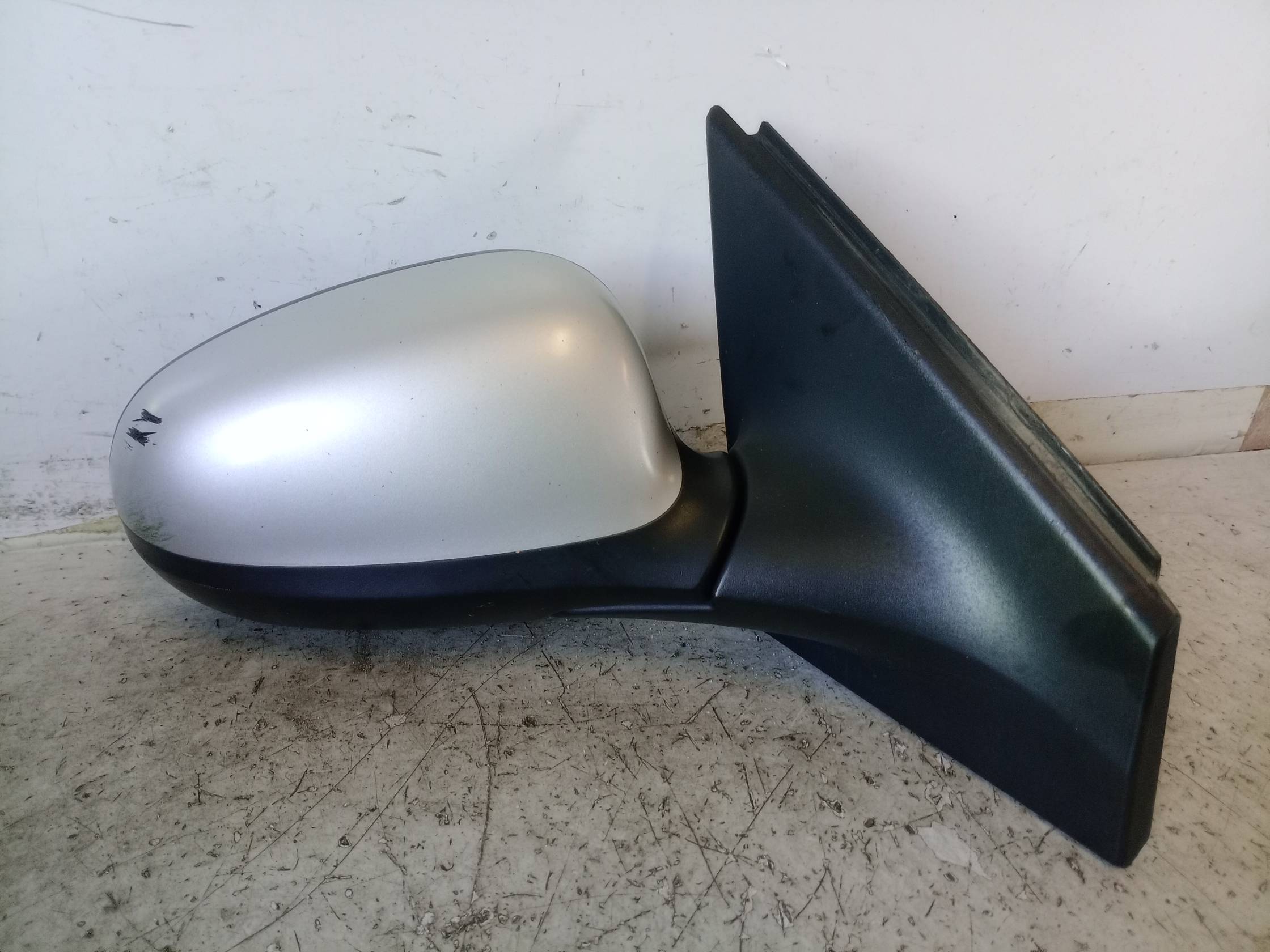 Retrovisore est. regolaz. elettr. dx.