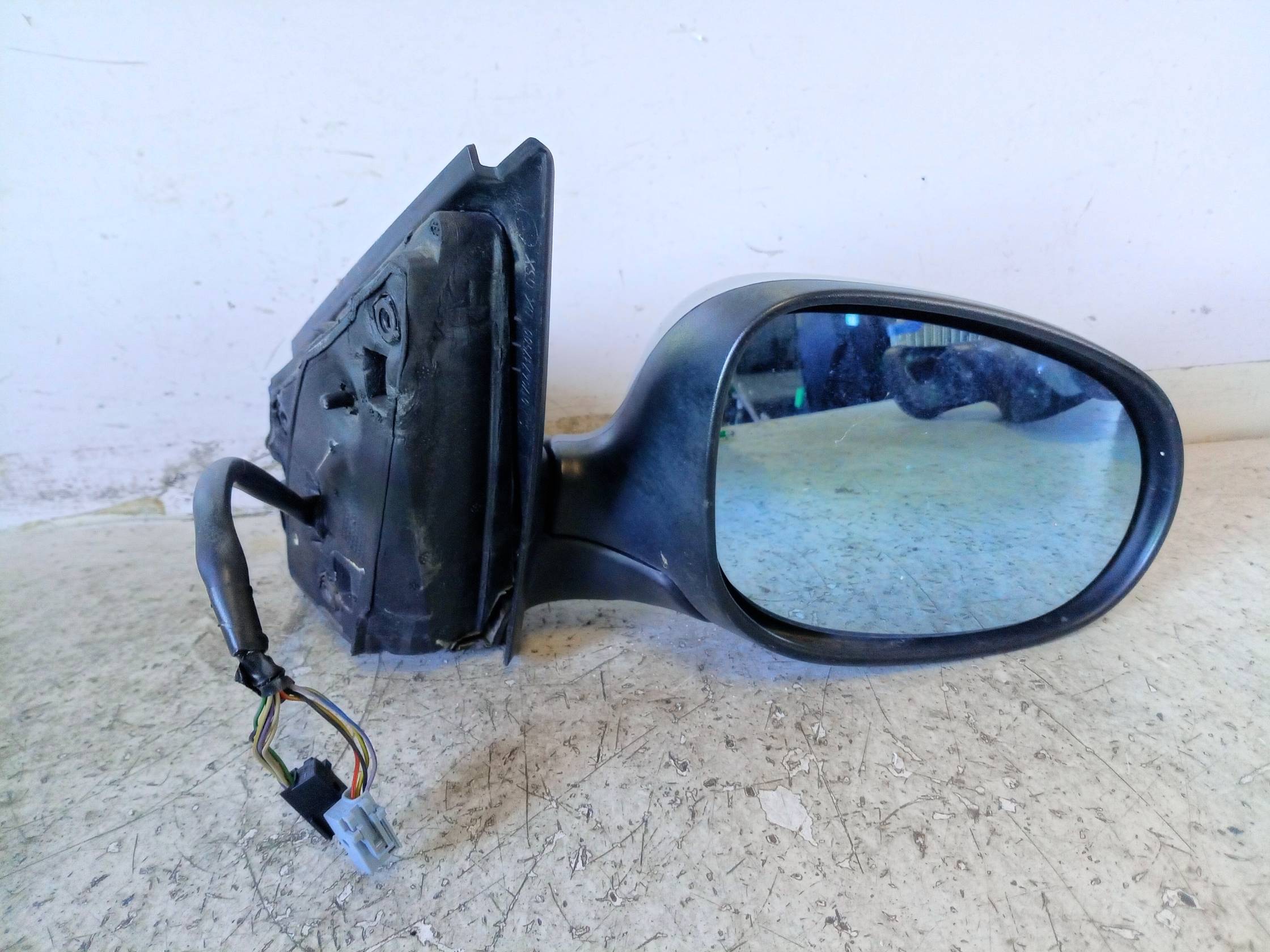 Retrovisore est. regolaz. elettr. dx.