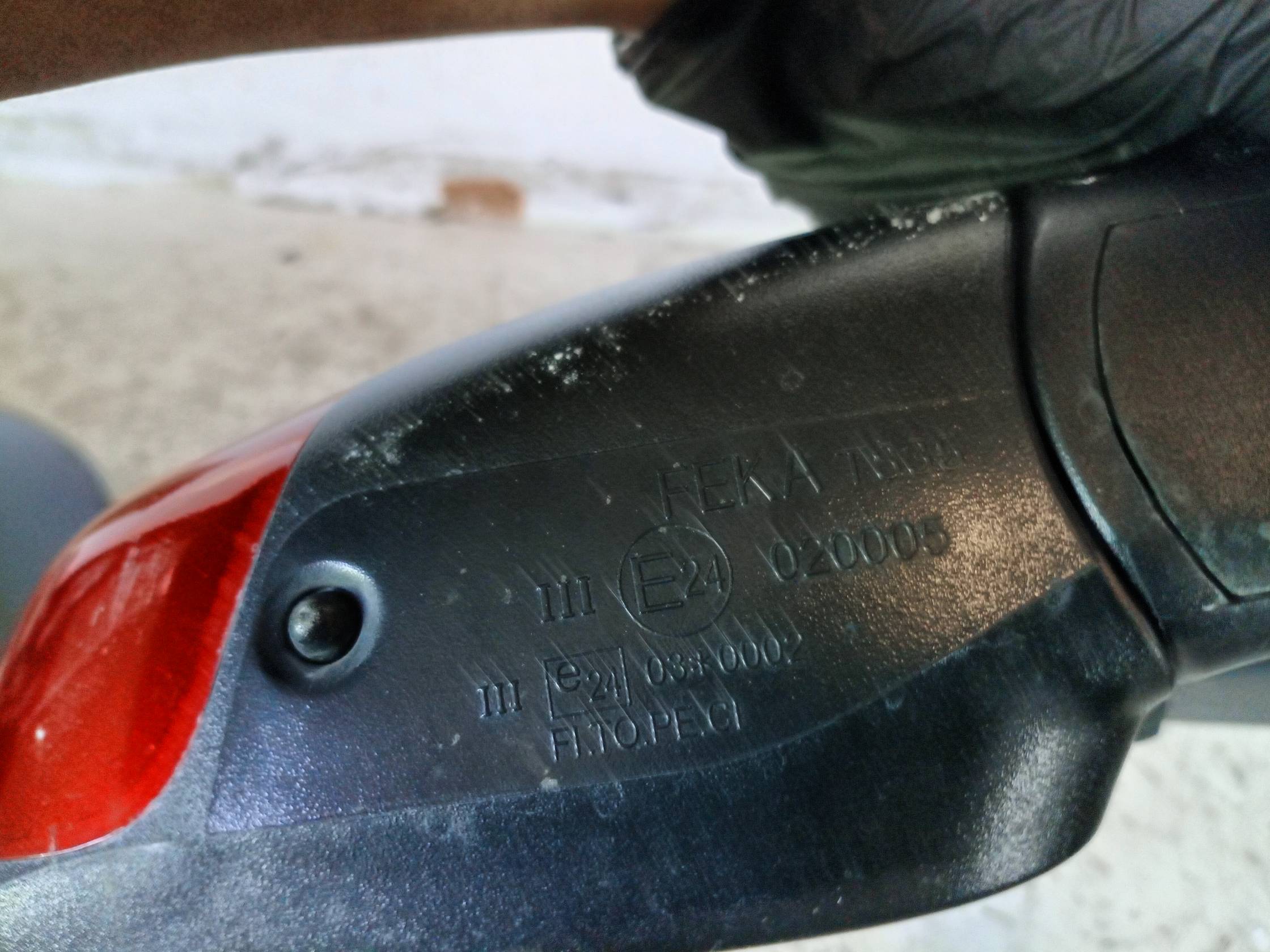 Retrovisore est. regolaz. elettr. dx.