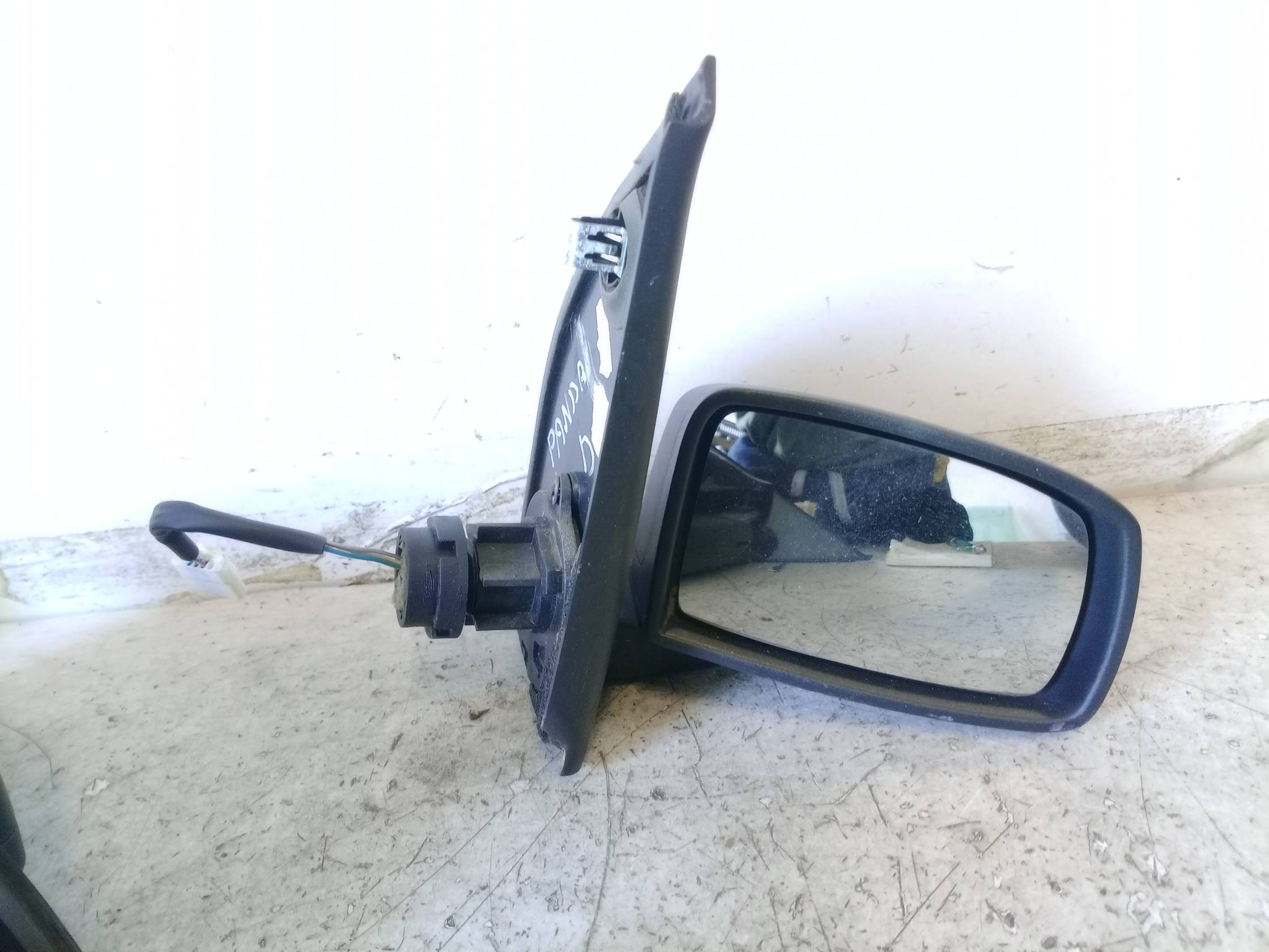 Retrovisore est. regolaz. elettr. dx.