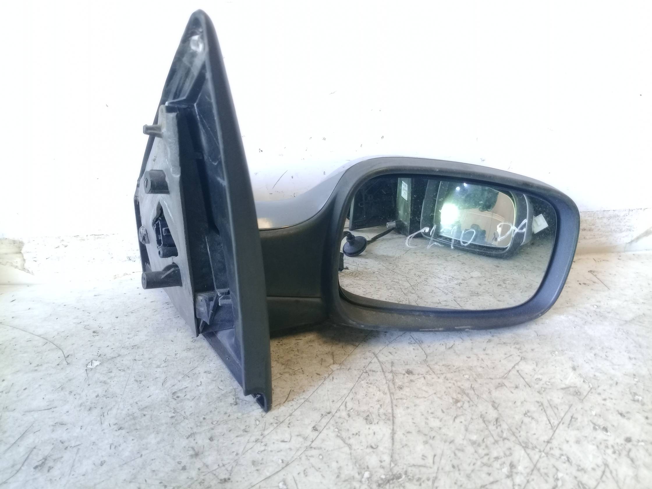 Retrovisore est. regolaz. elettr. dx.