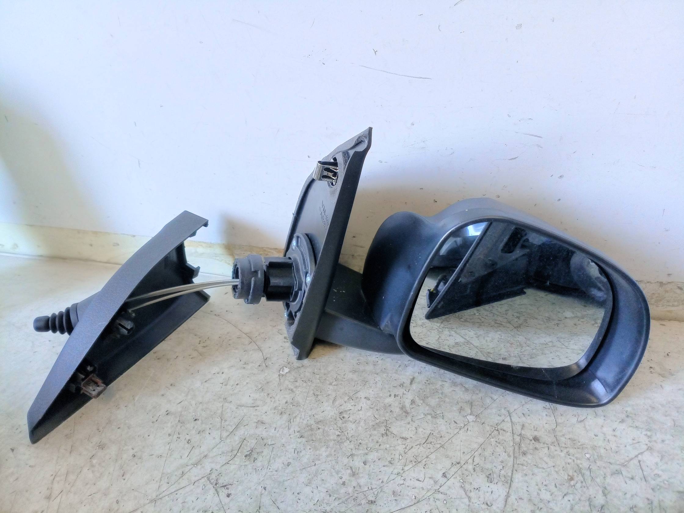 Retrovisore est. dx.