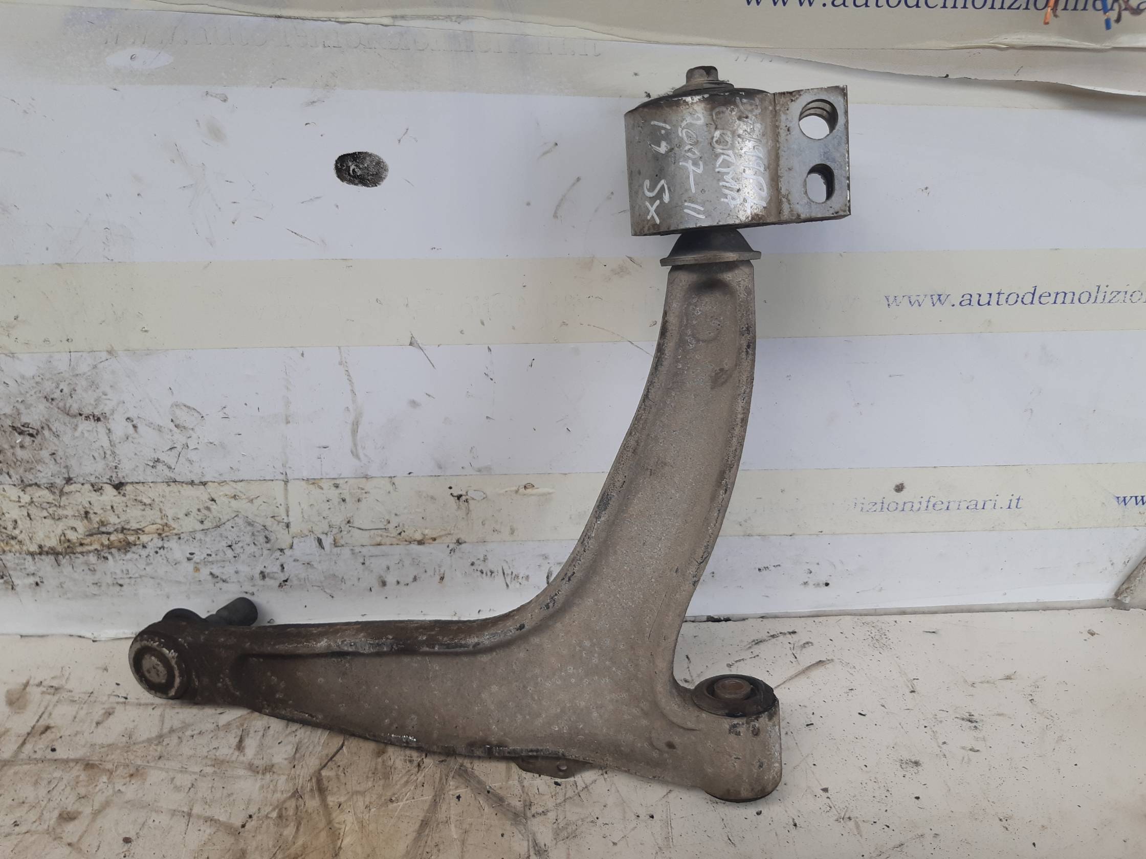 Braccio oscillante sosp. ant. sx.
