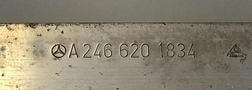 Traversa paraurti ant.