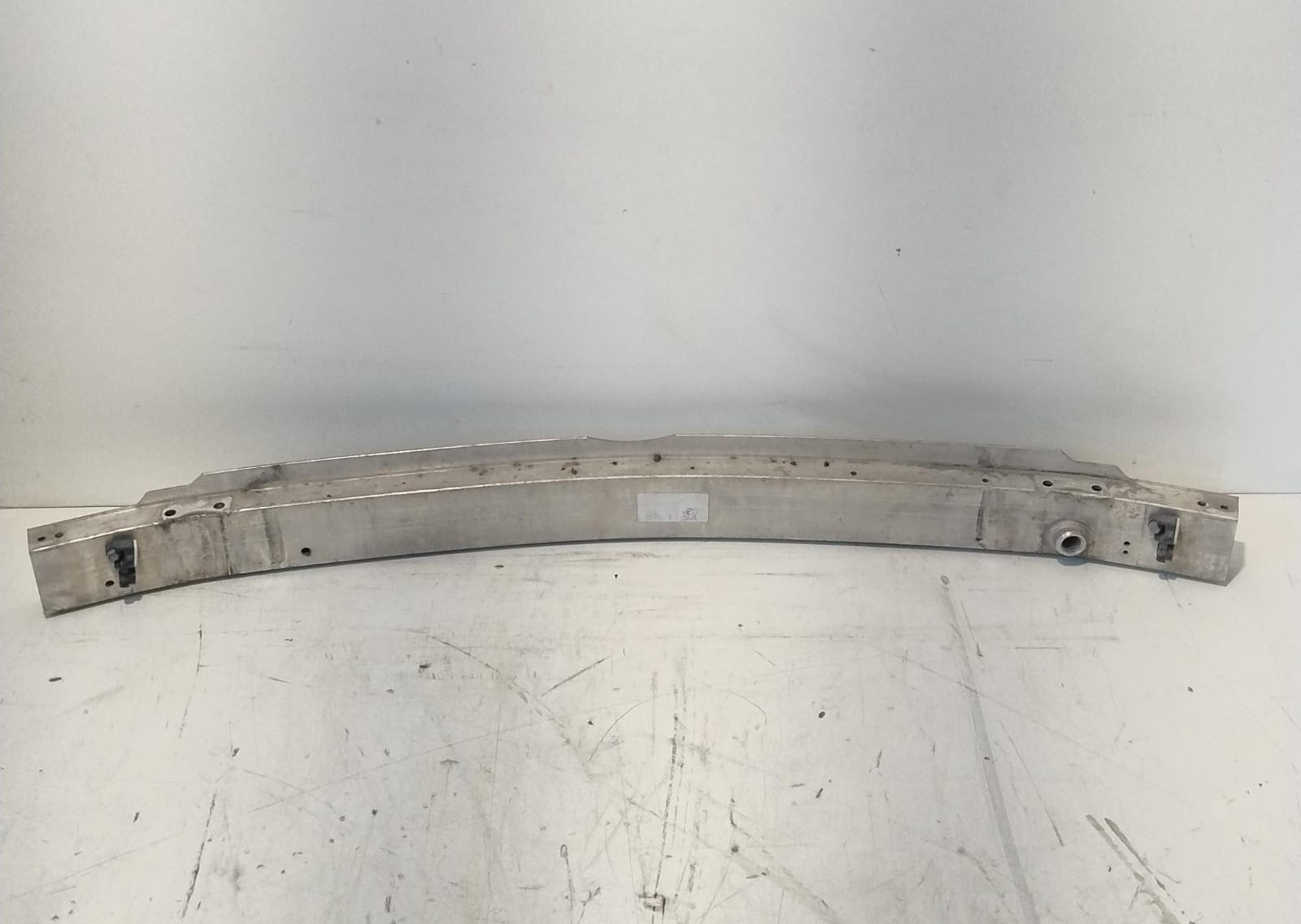 Traversa paraurti ant.