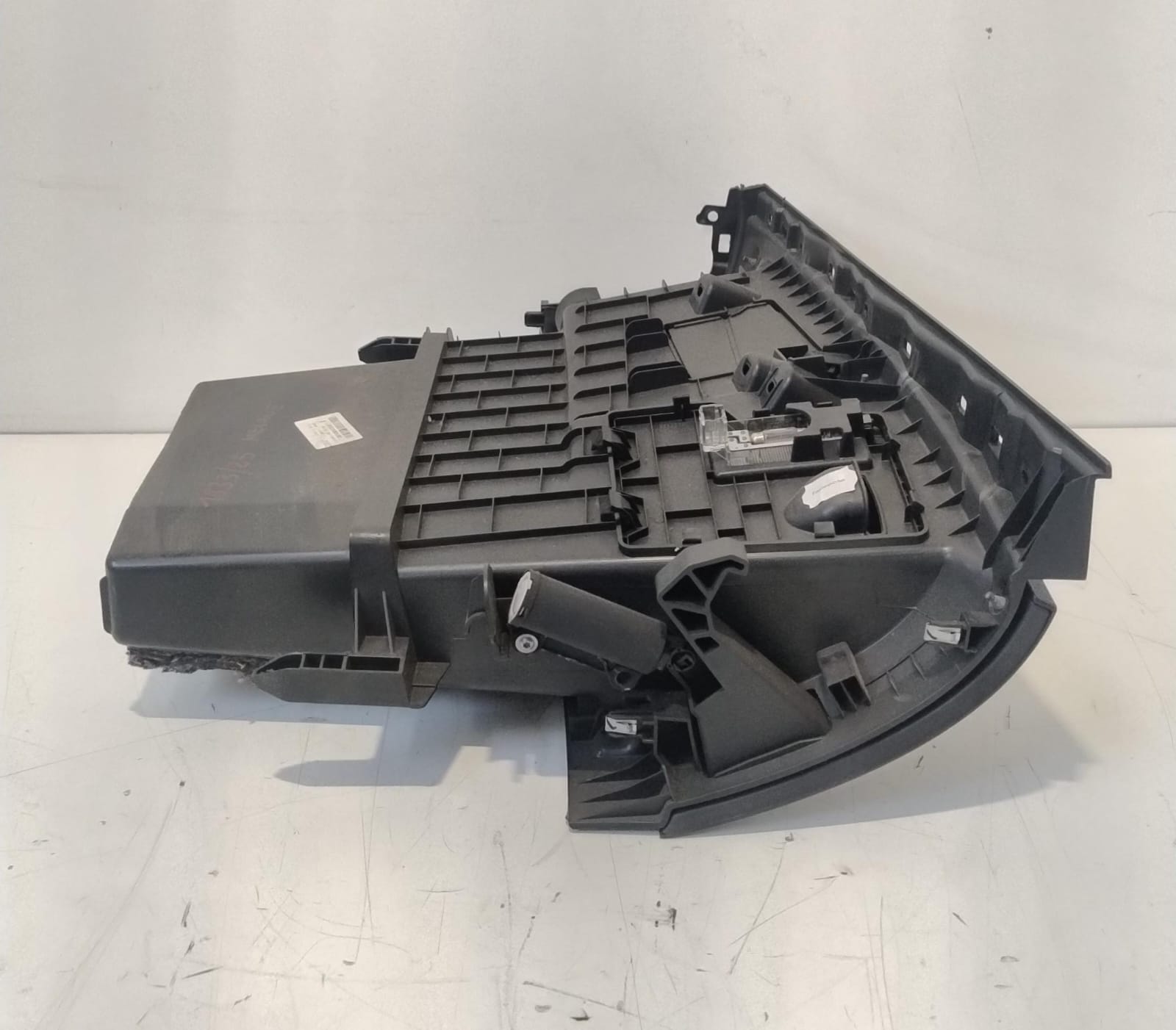 Cassetto vano portaoggetti