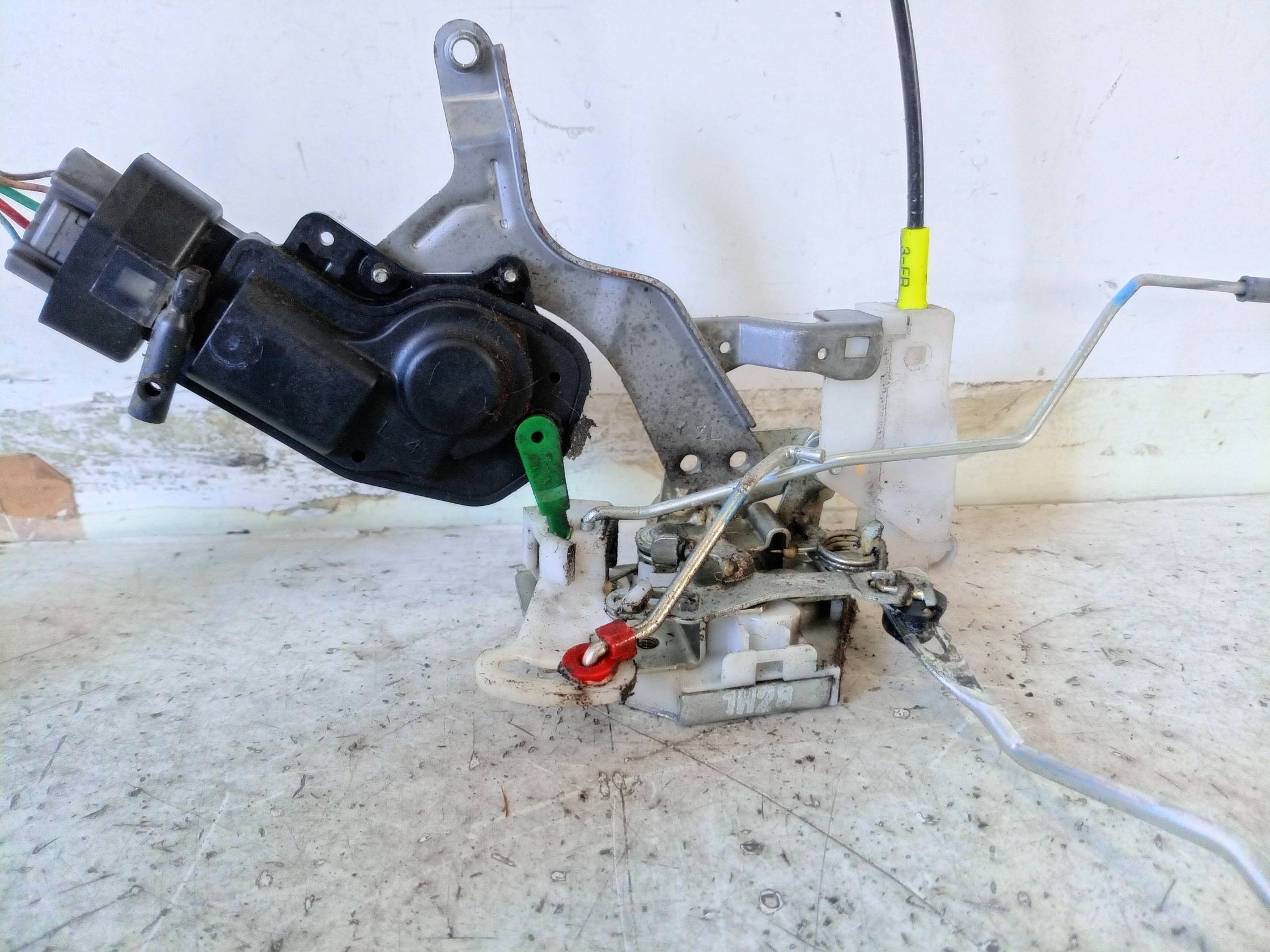 Serratura porta ant. sx.