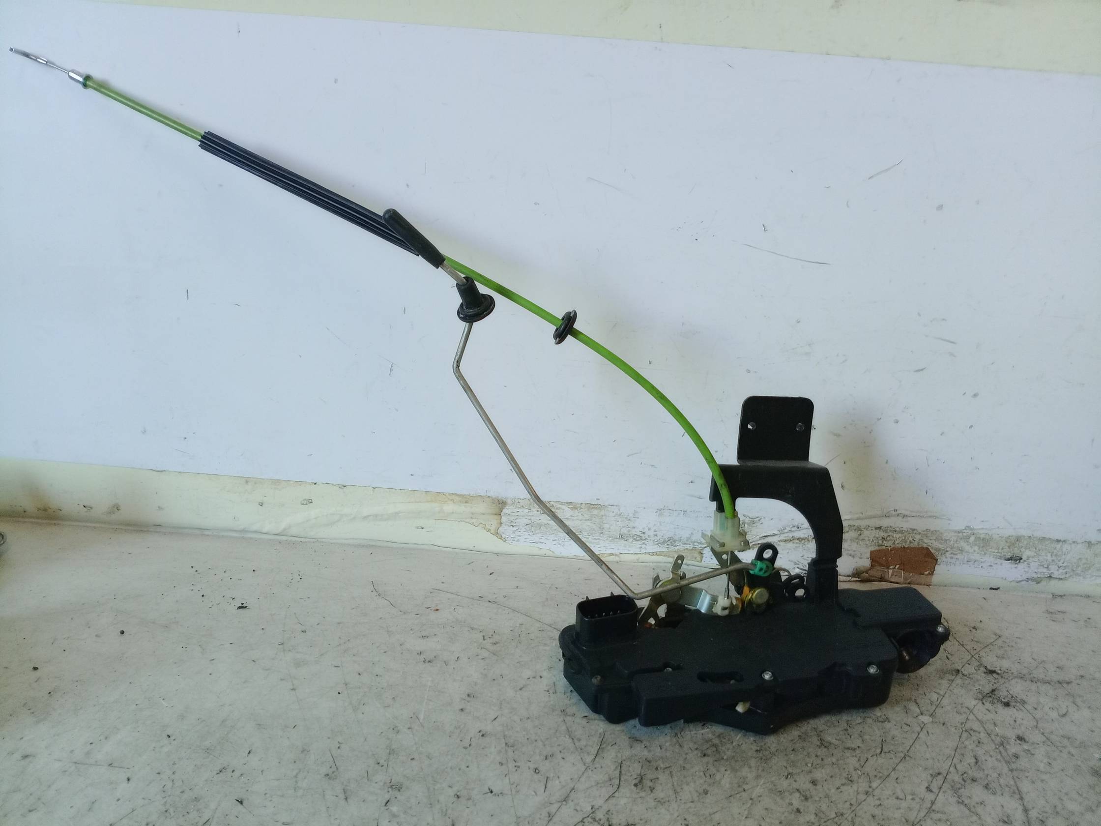 Serratura chiusura c.zta porta ant. sx.