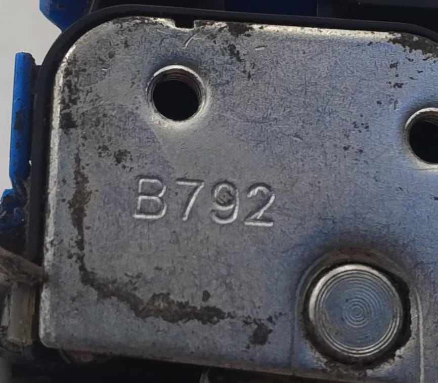 Serratura porta post. dx.