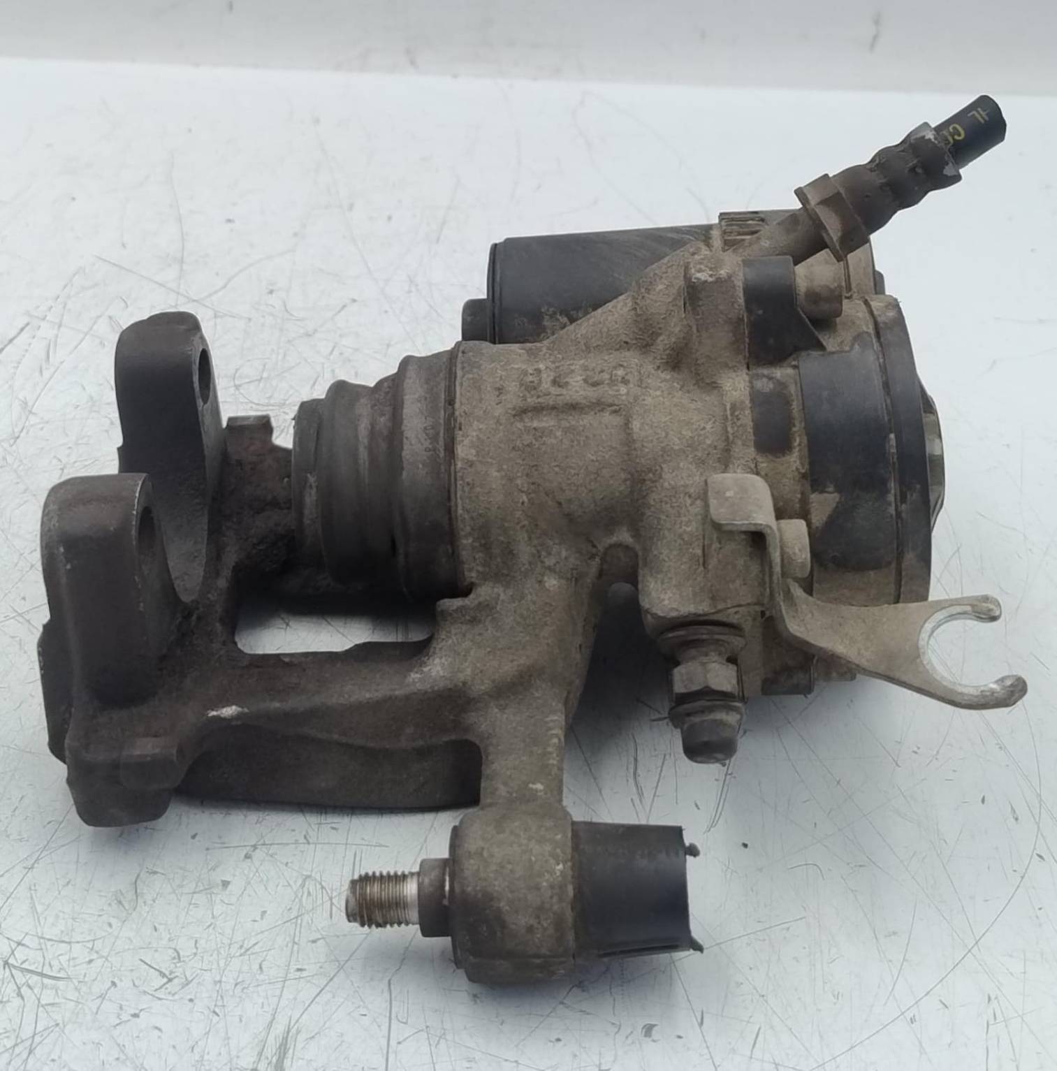 Pinza freno post. sx.