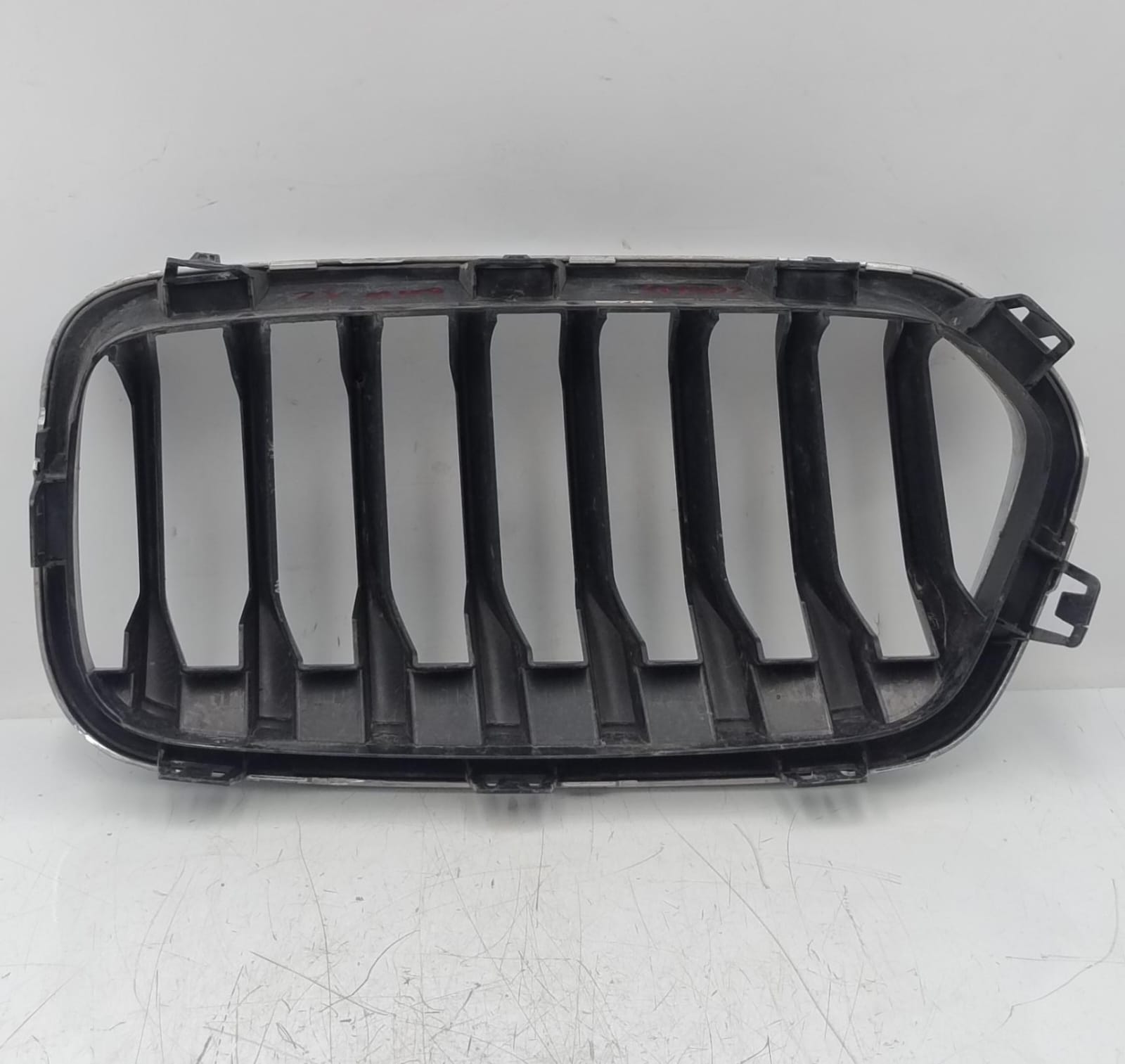 Griglia paraurti ant. sx. Griglia paraurti ant. sx.