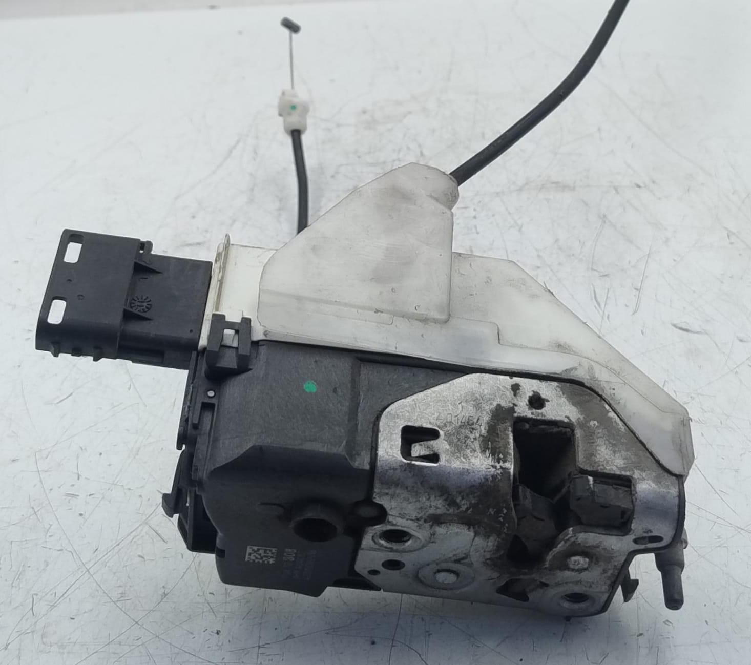 Serratura porta ant. dx.