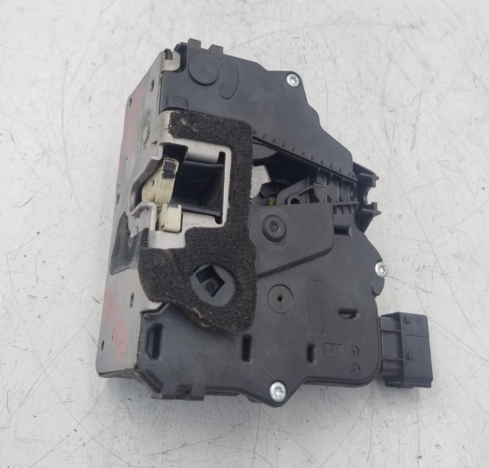 Serratura porta ant. dx.