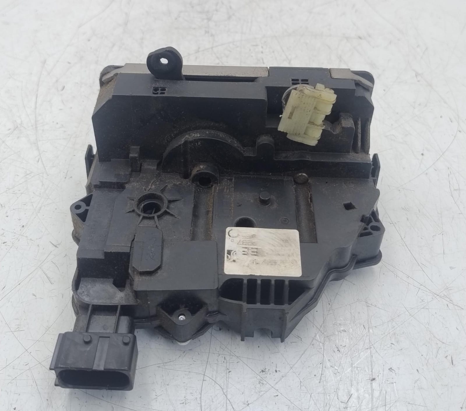 Serratura porta ant. sx.