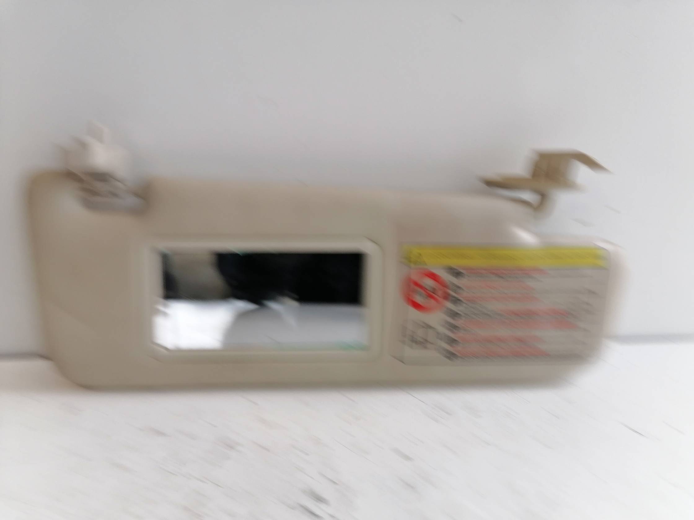 Aletta parasole parabrezza dx.